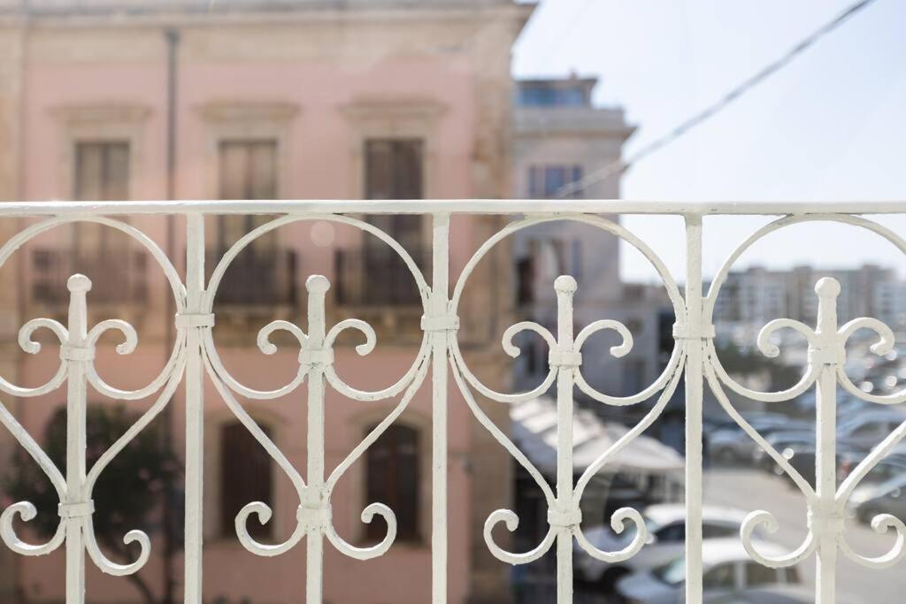 Anticitera Apartment