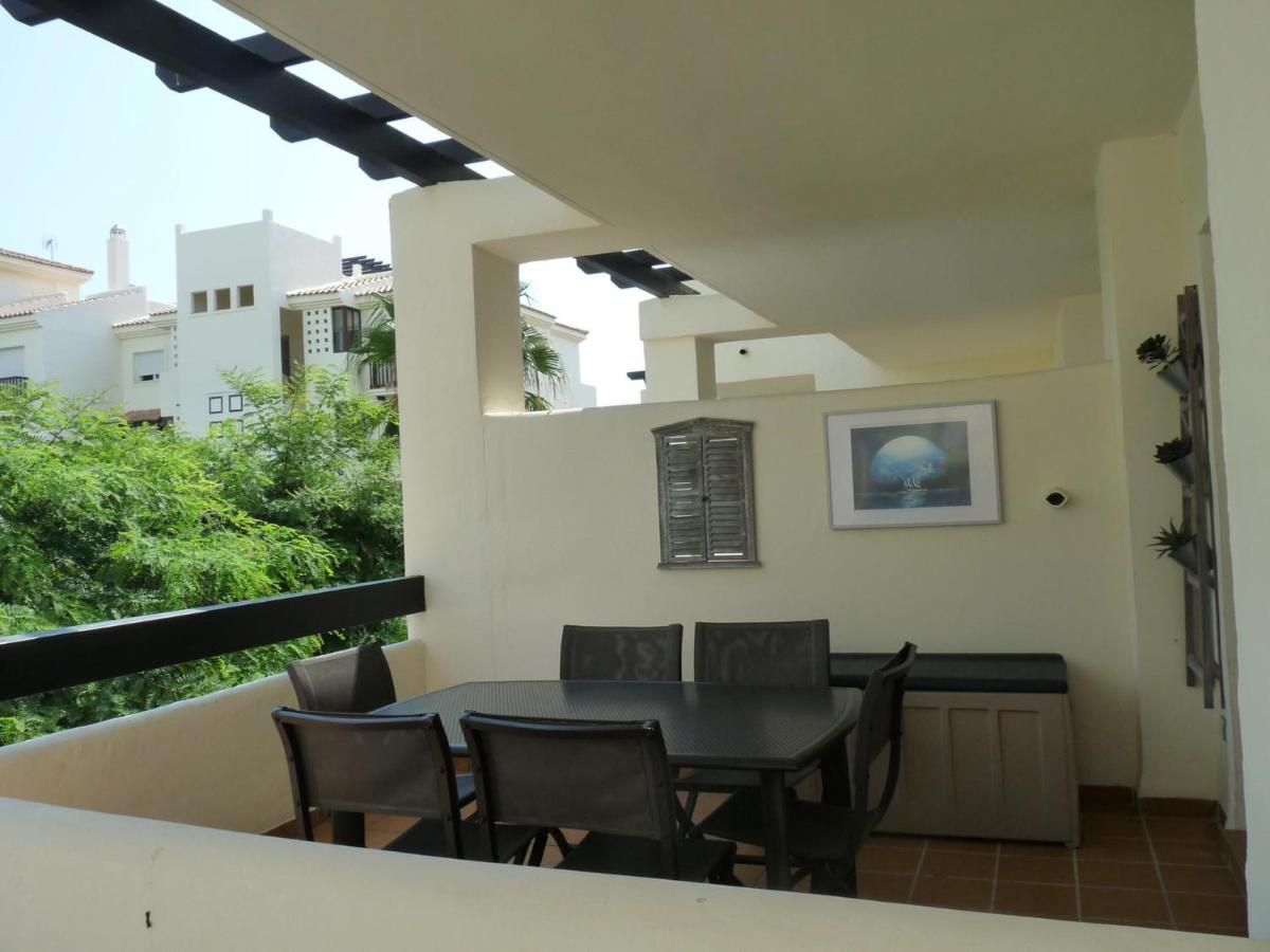2010-Superb apt 2 bedrooms in complex with pool view 3