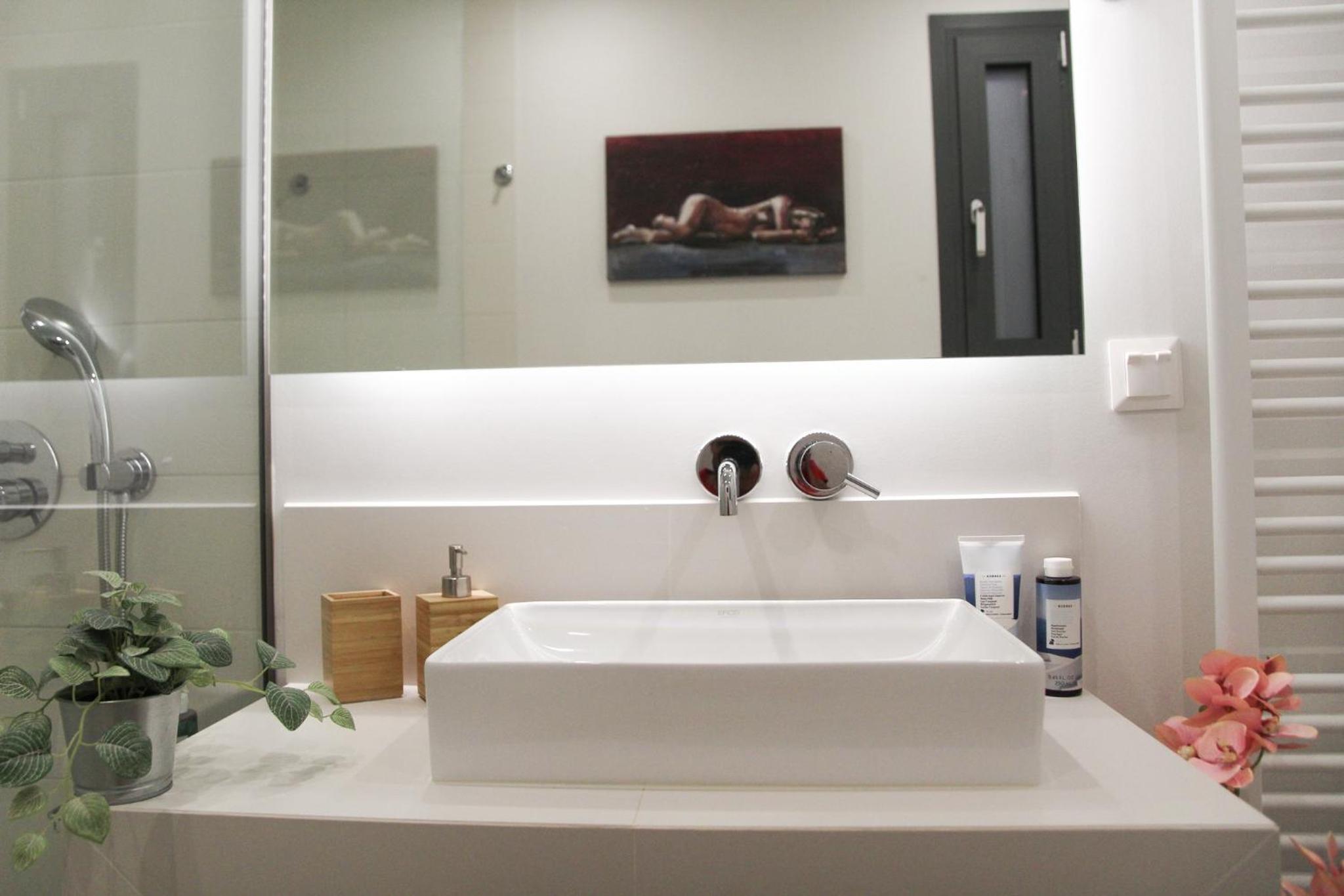 Phos Luxury Apartment view 5
