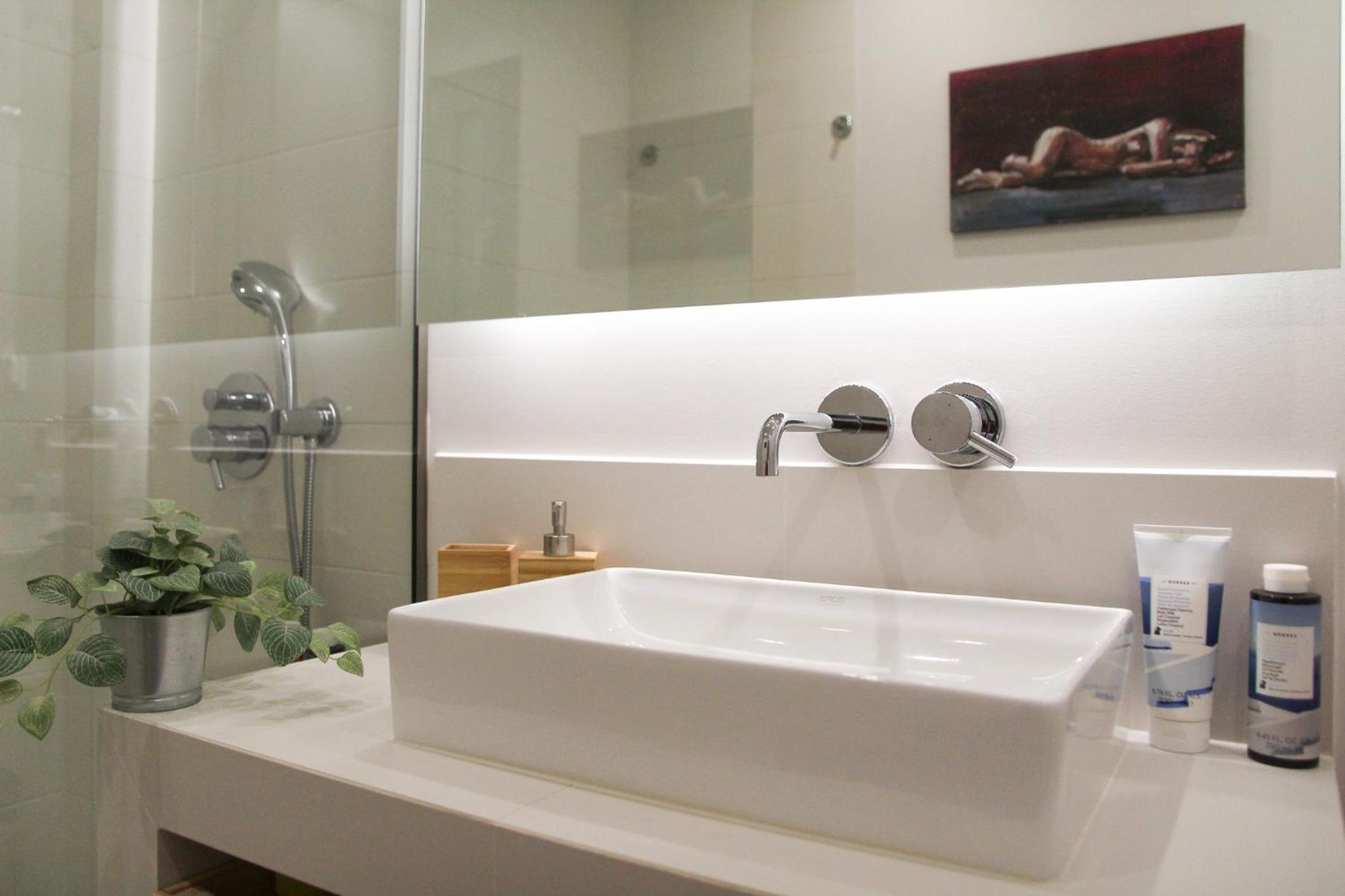 Phos Luxury Apartment view 3