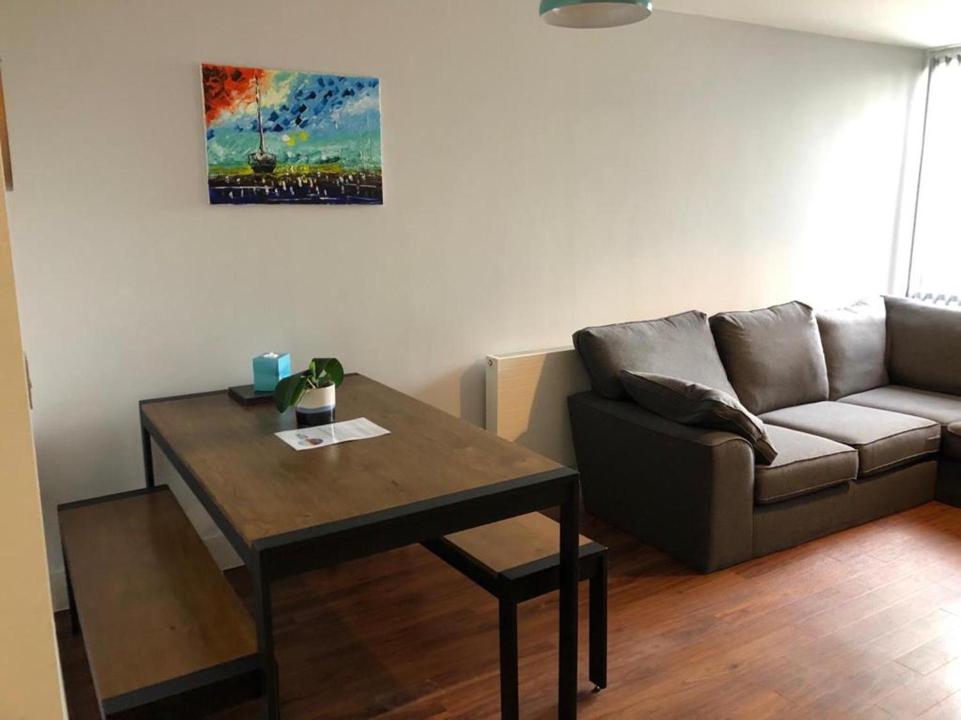Charming 2-Bed Apartment in Christchurch