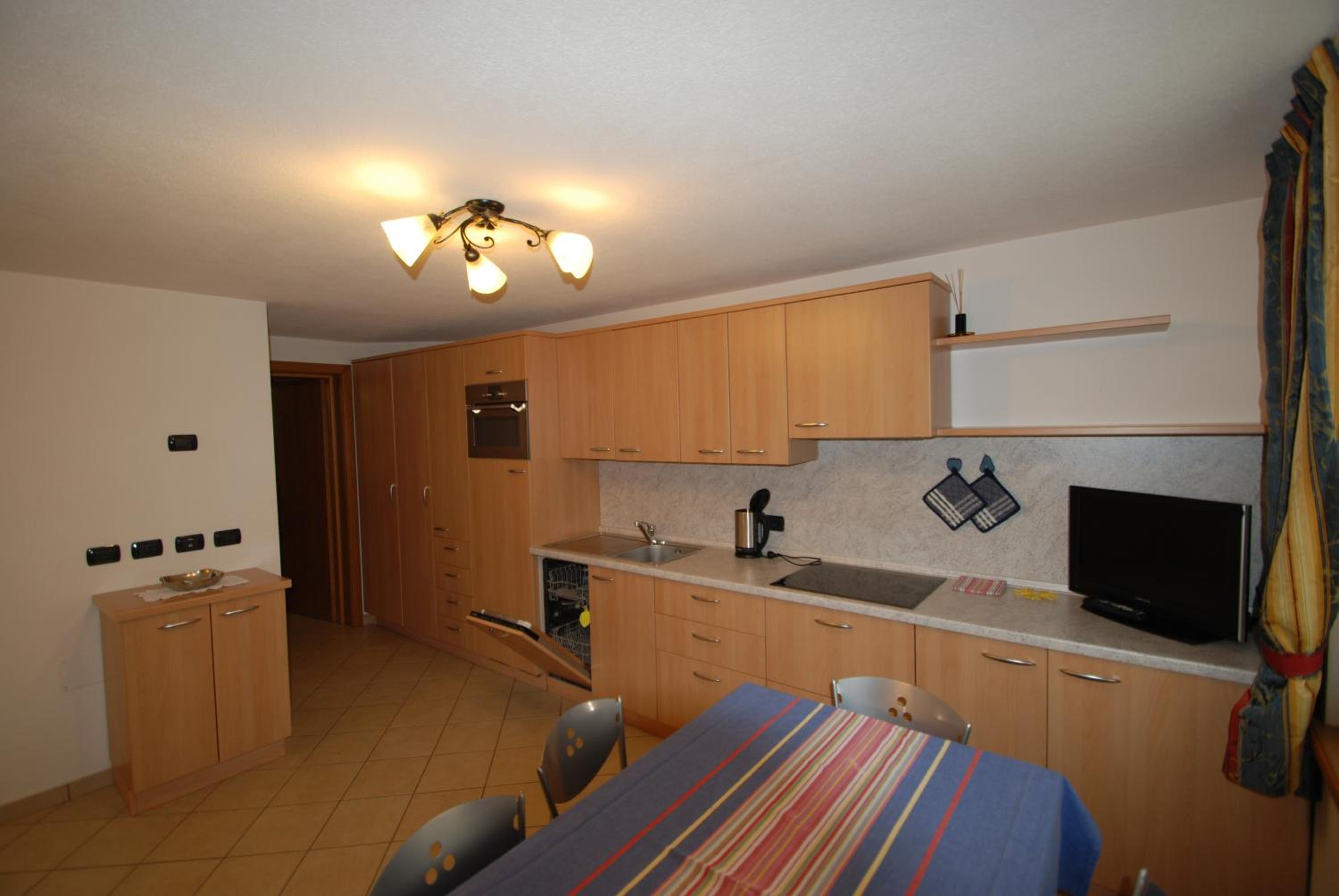Photo 32