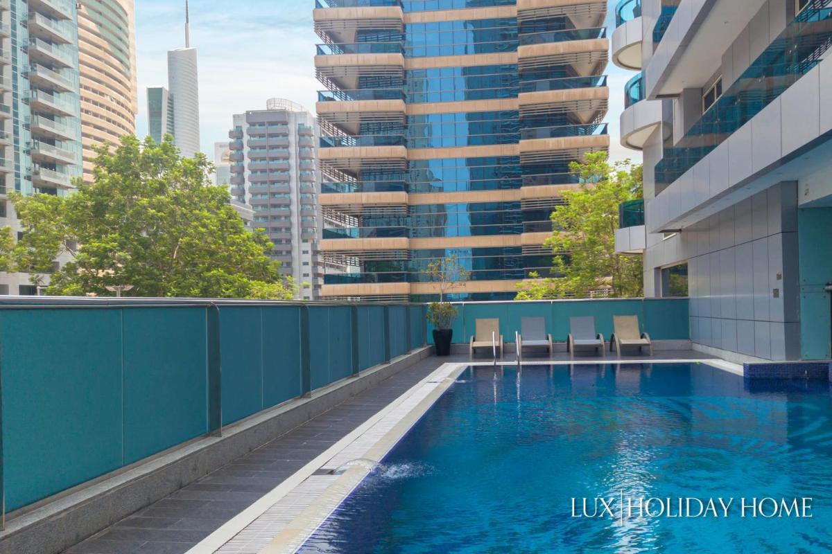 LUX The Orra Marina View Suite