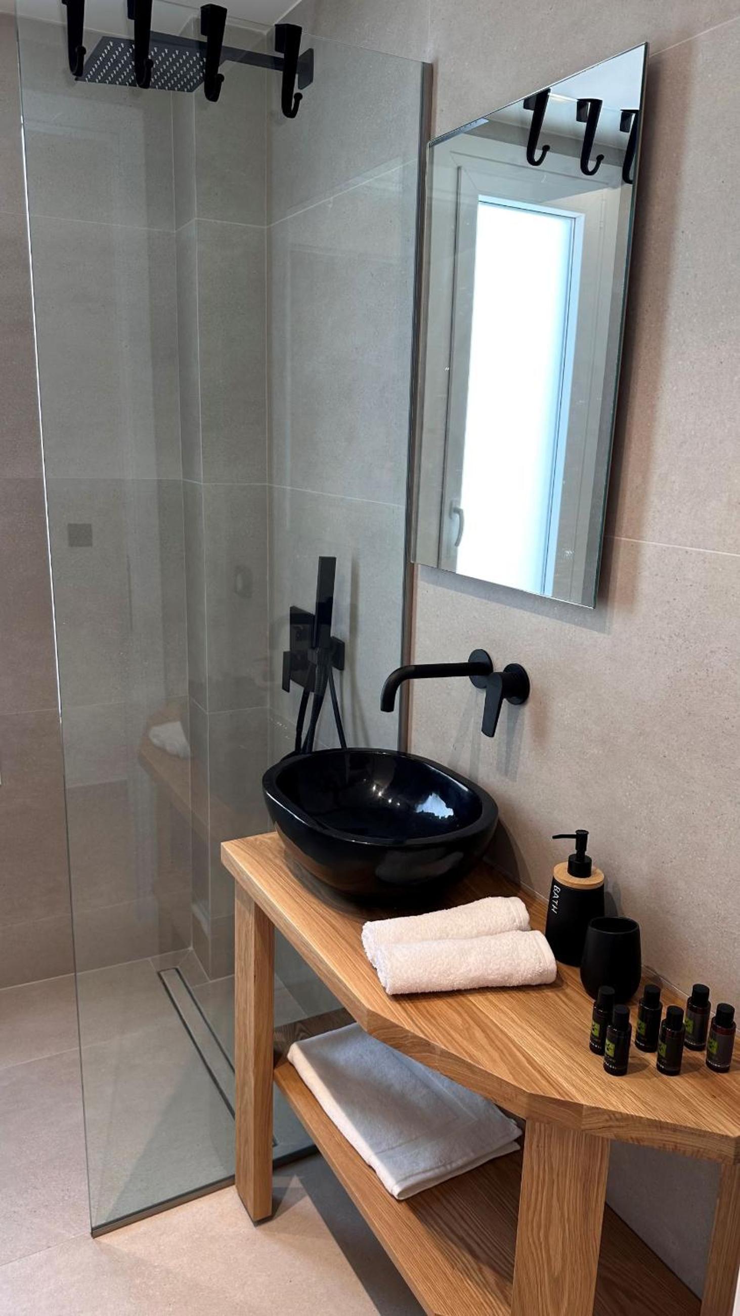 Aristotle Suites
