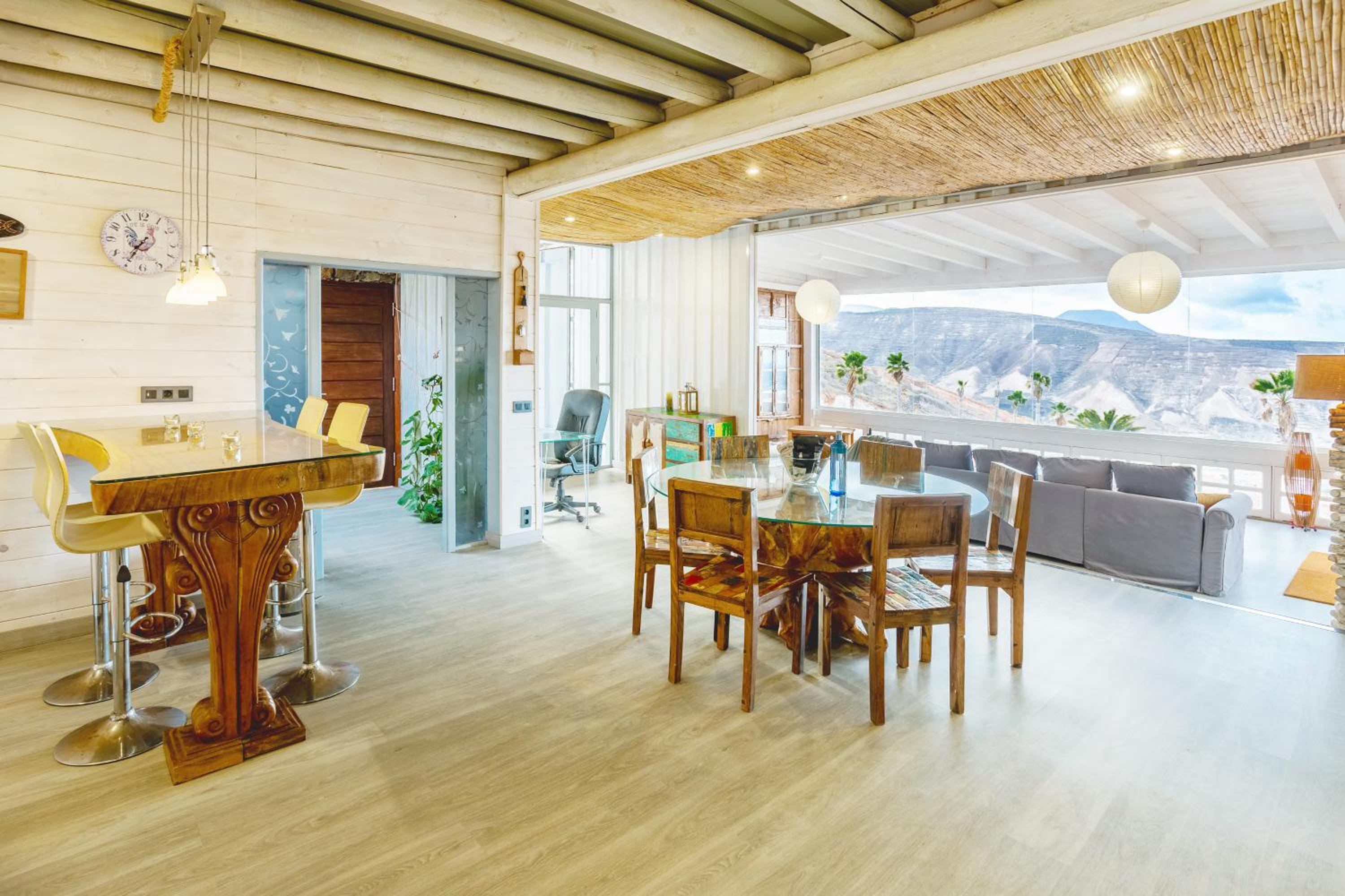Eco Vineyard Cottage - Fantastic Views - 5 mins drive to Arrieta beach view 4