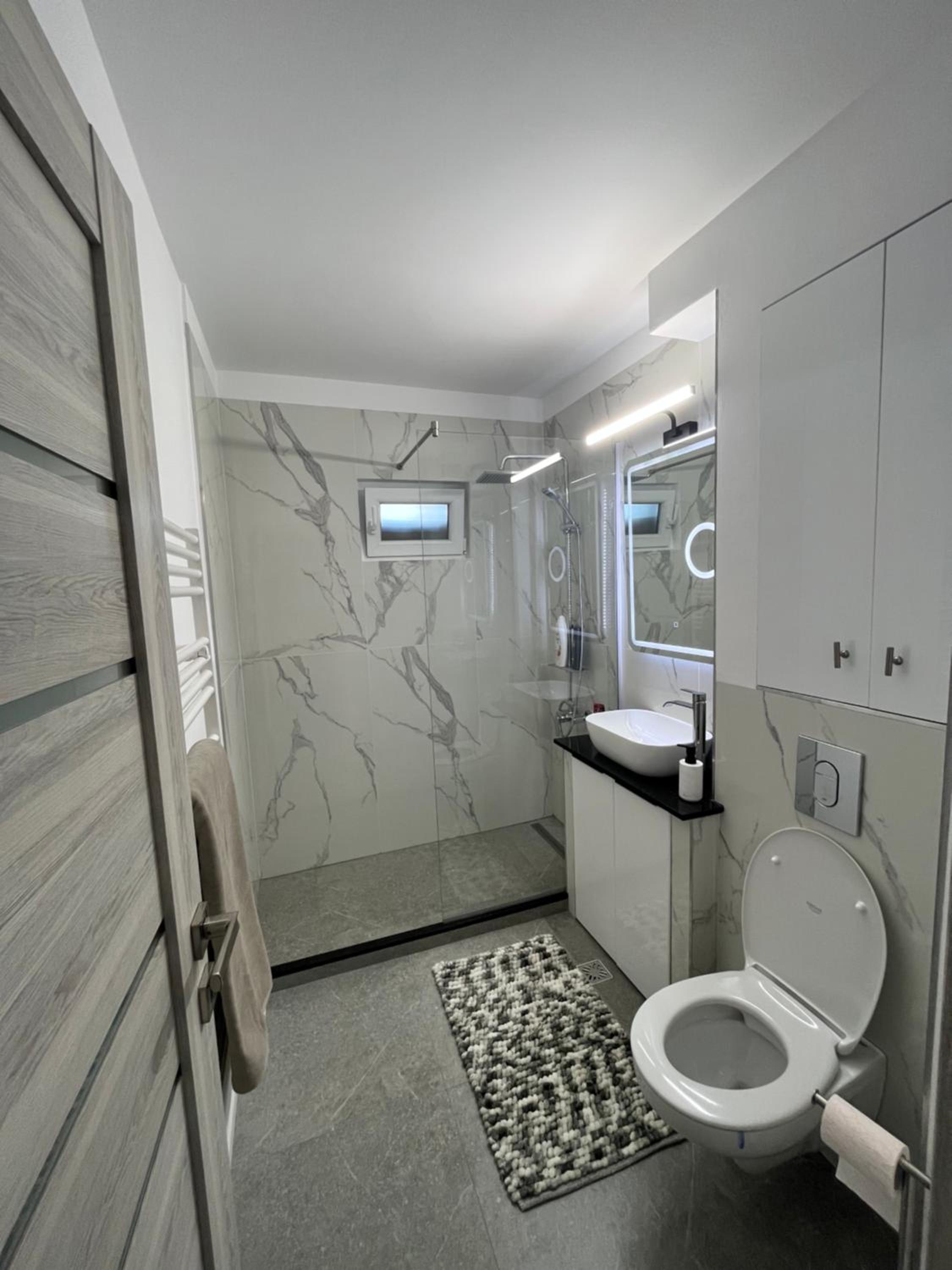 Chic Apartment