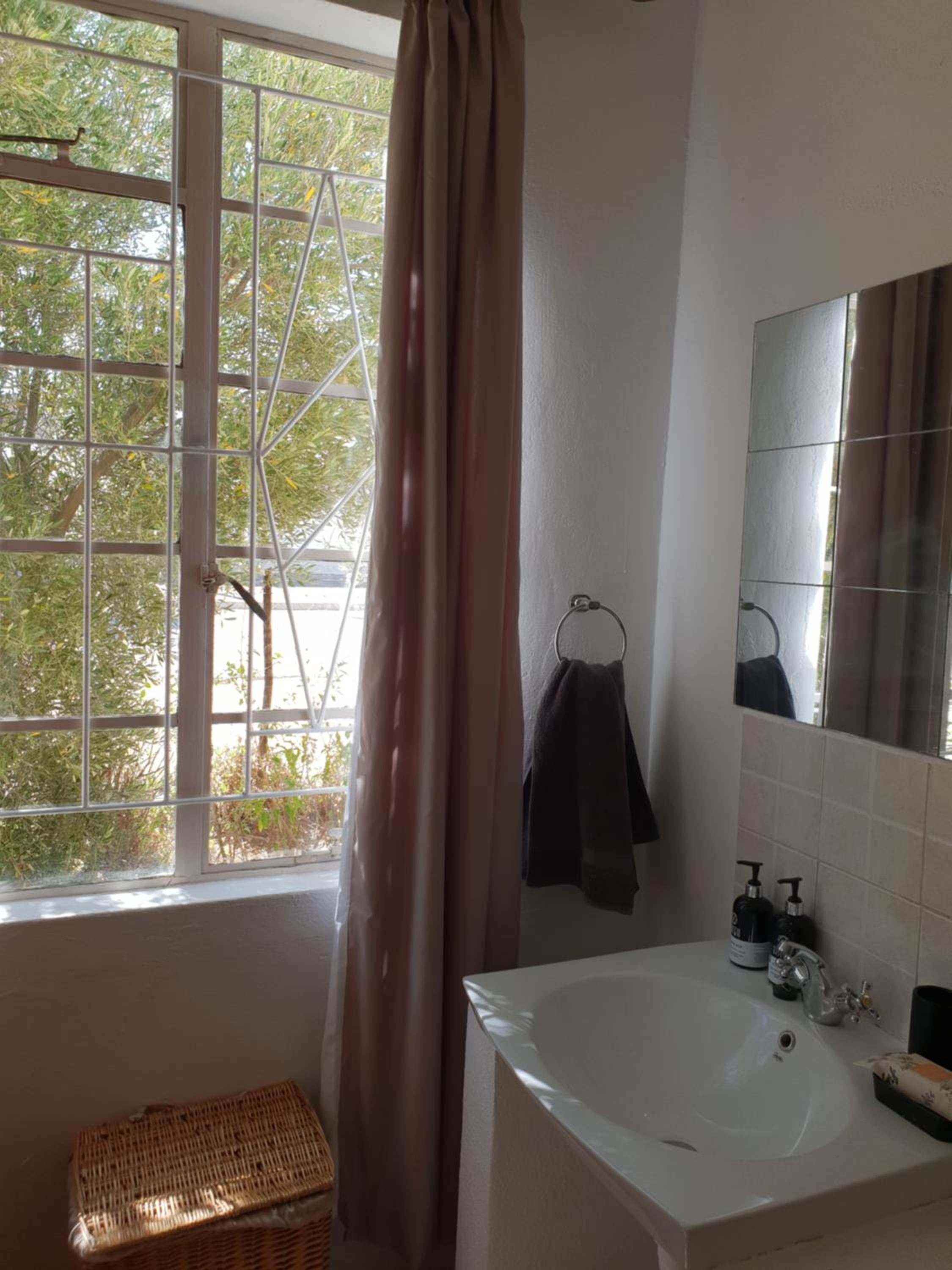 Loveable Karoo Cottages view 4