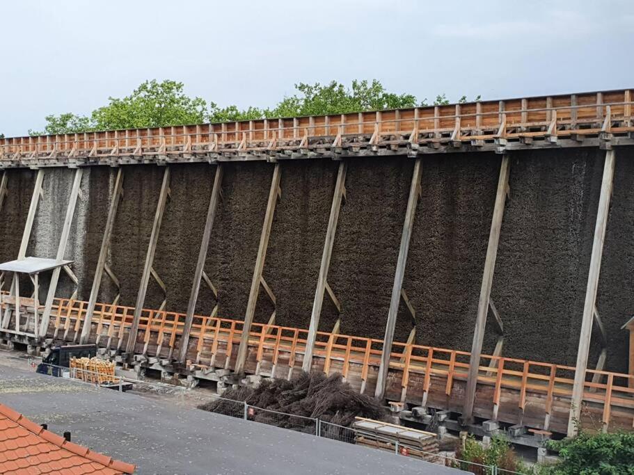 Ferienwohnung direkt am Kurpark mit Gradierwerk Solestadt