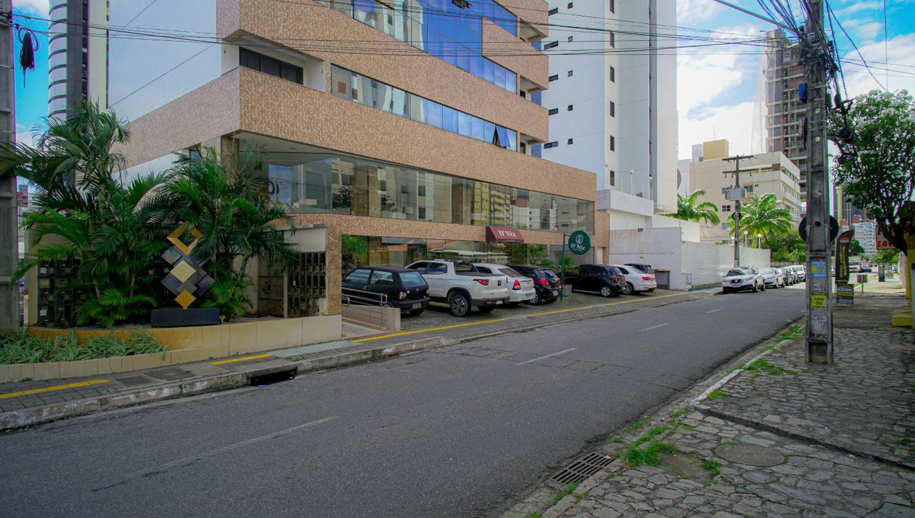 Flat Completo Prox Manaíra Shopping e Praia