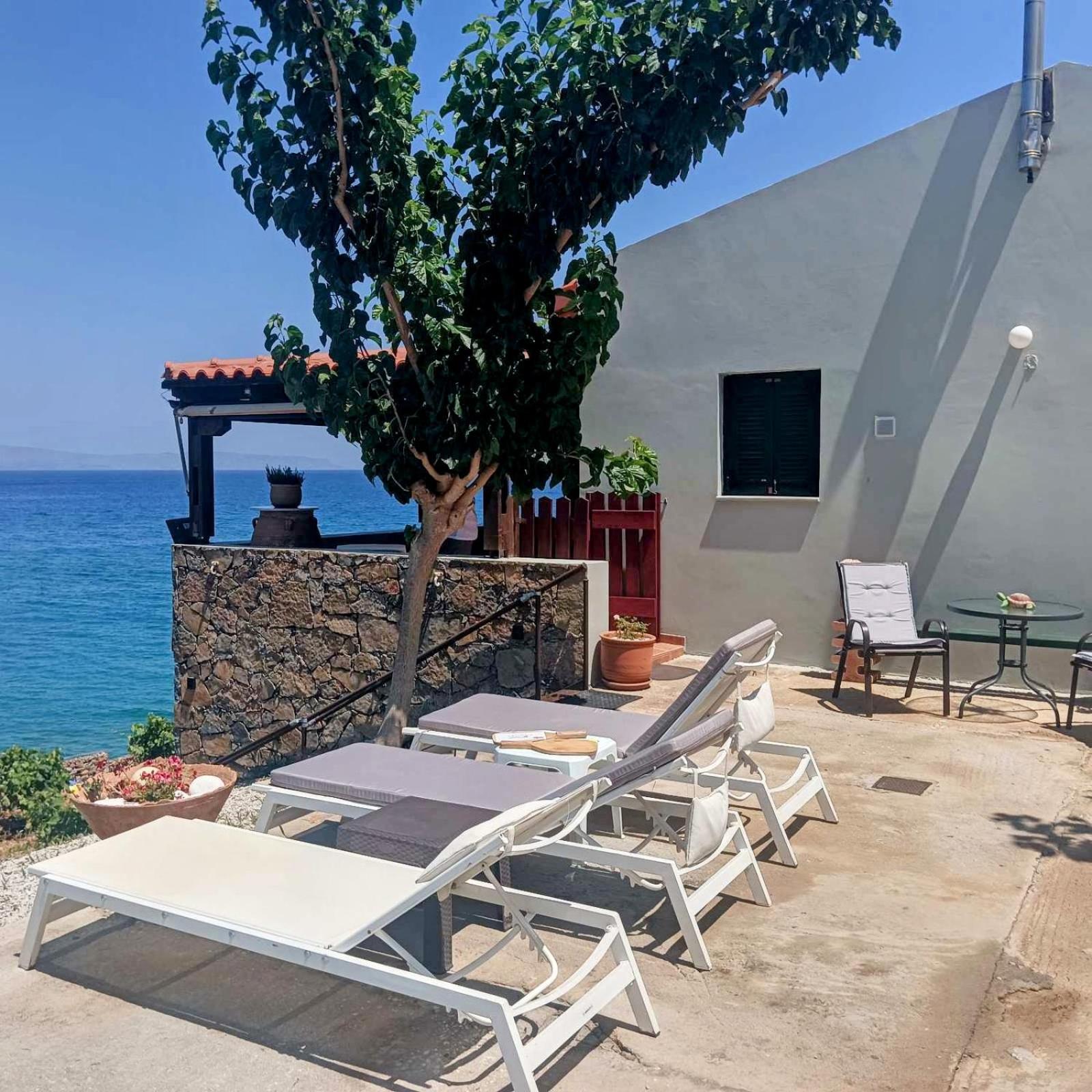 Tholos Alexandra's Beachfront House view 3