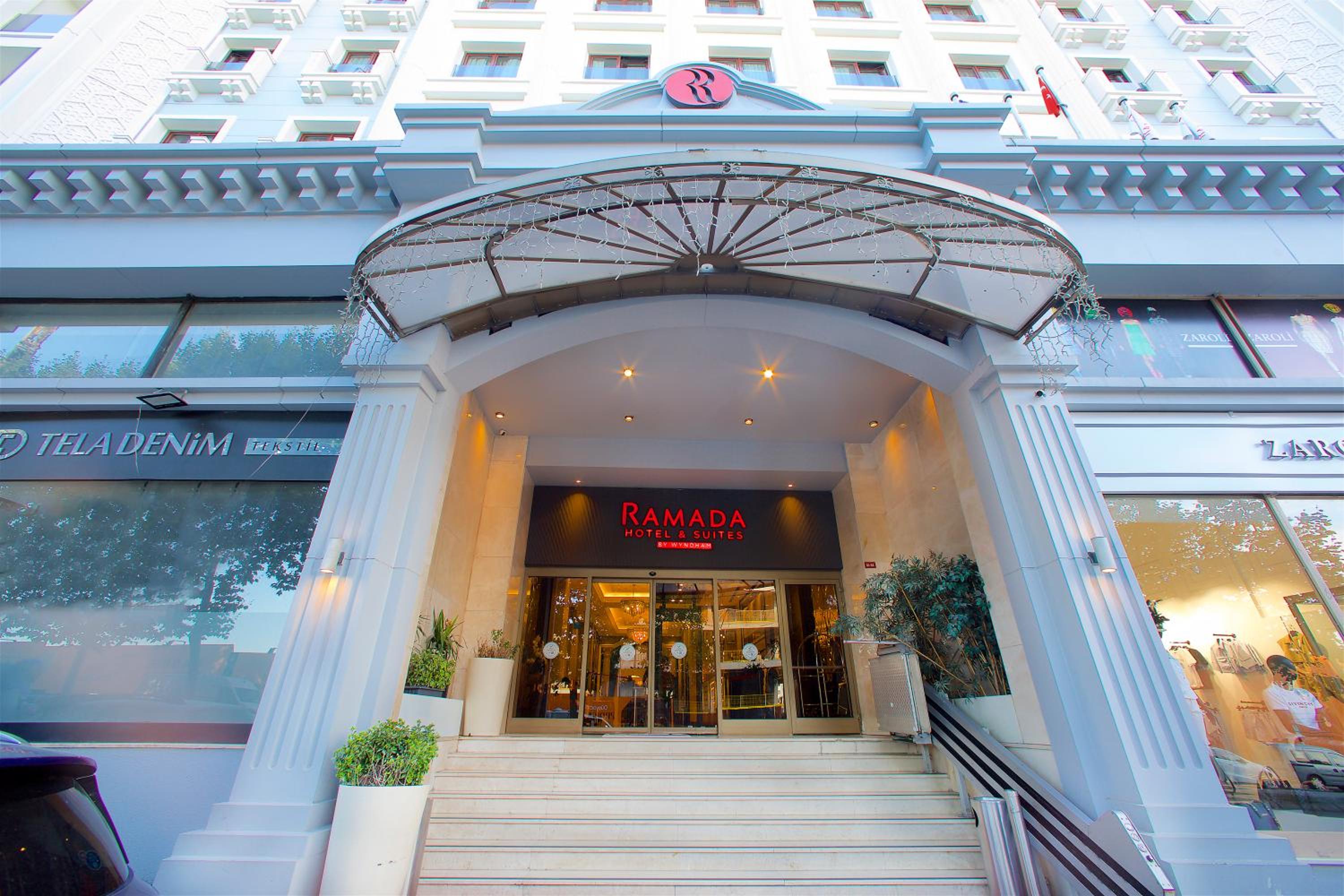 Ramada Otel & Suites by Wyndham İstanbul Merter - Image 117