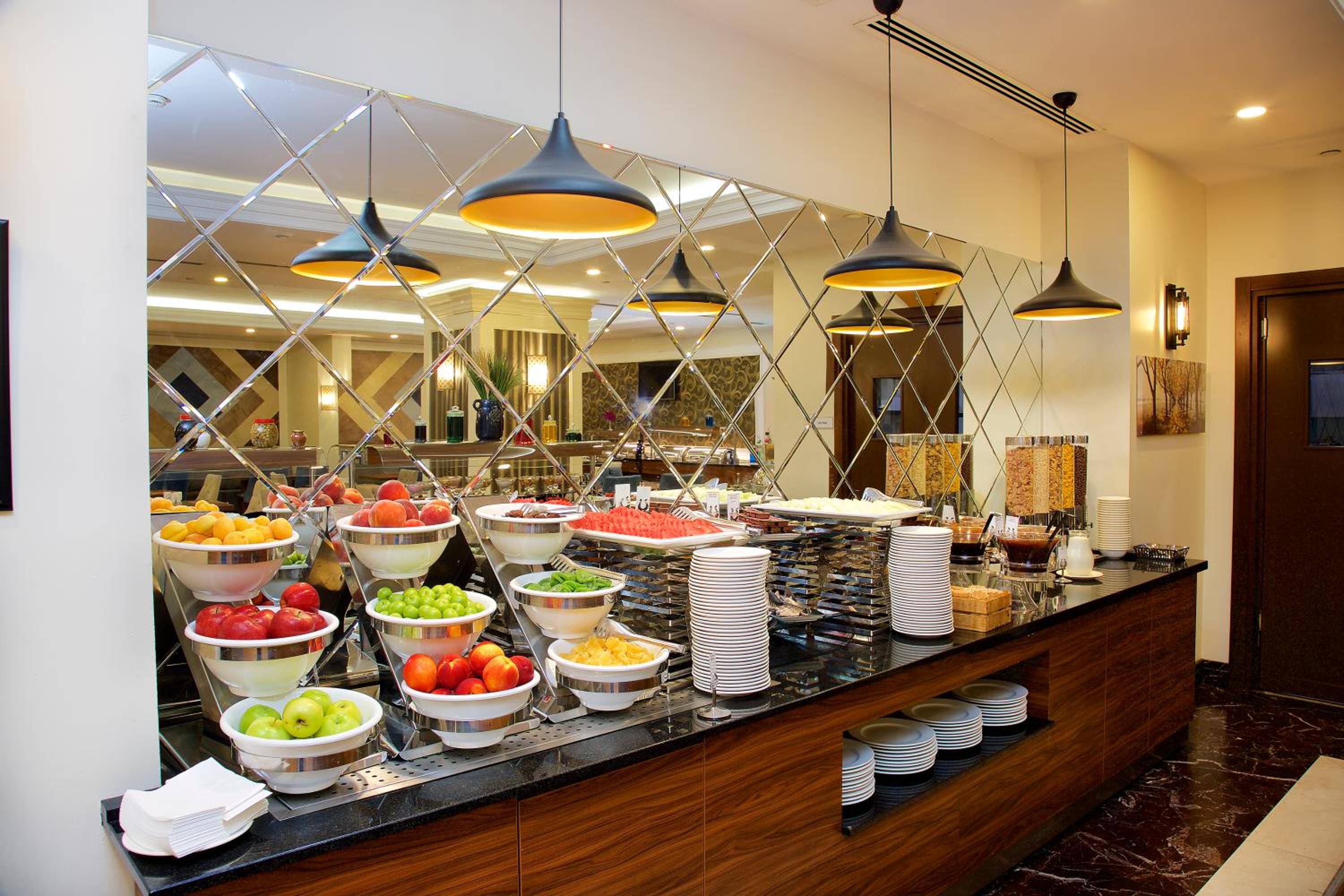 Ramada Otel & Suites by Wyndham İstanbul Merter - Image 101