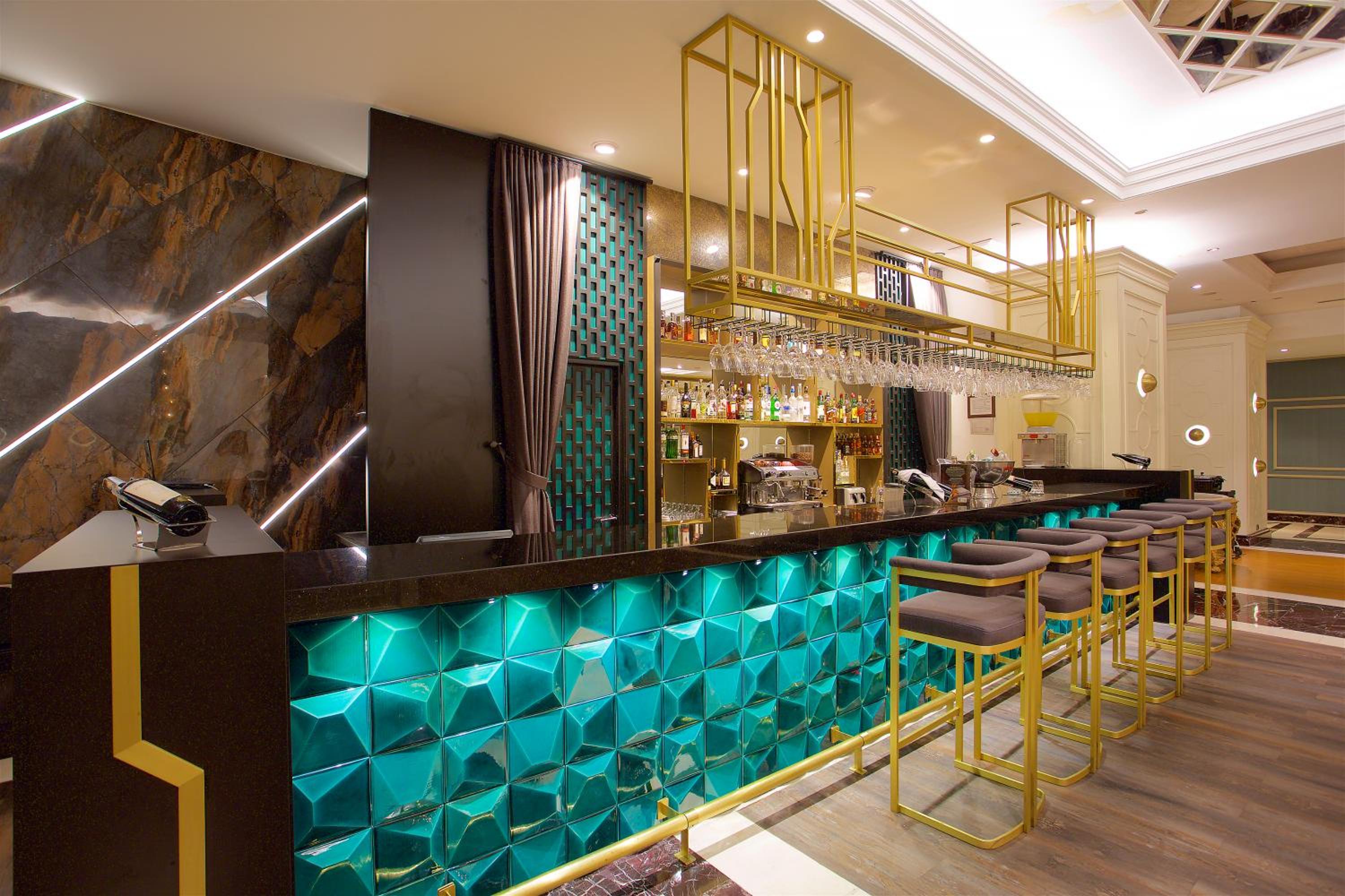 Ramada Otel & Suites by Wyndham İstanbul Merter - Image 183