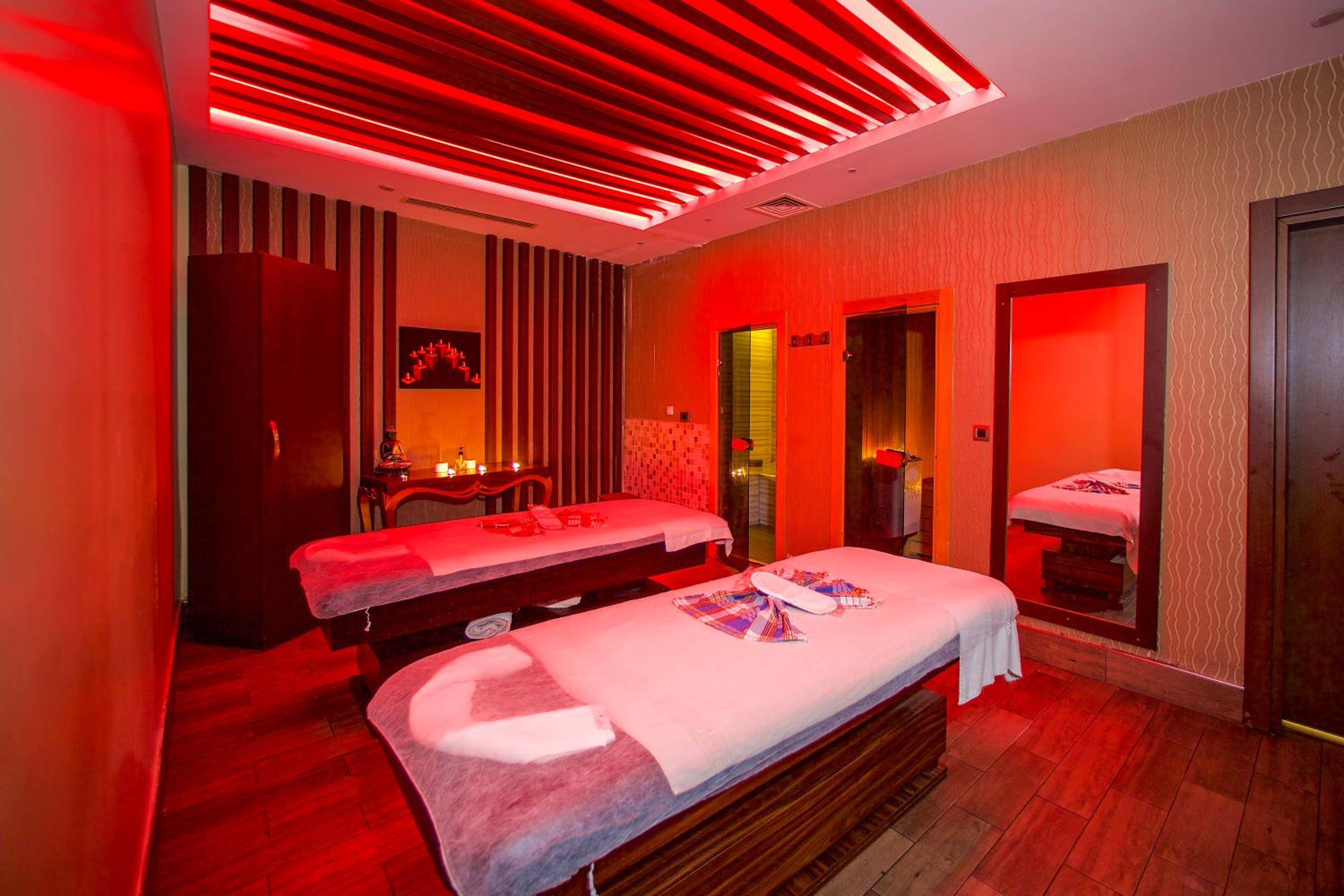 Ramada Otel & Suites by Wyndham İstanbul Merter - Image 163