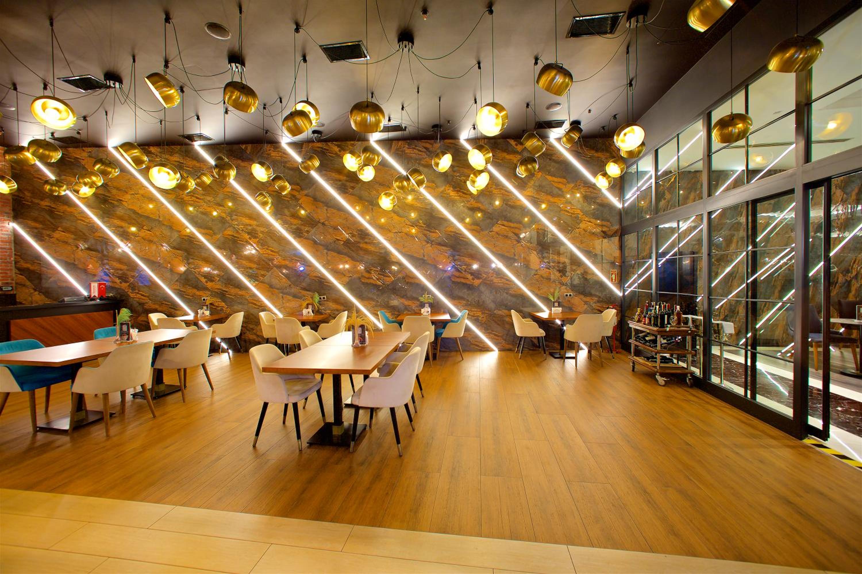 Ramada Otel & Suites by Wyndham İstanbul Merter - Image 111