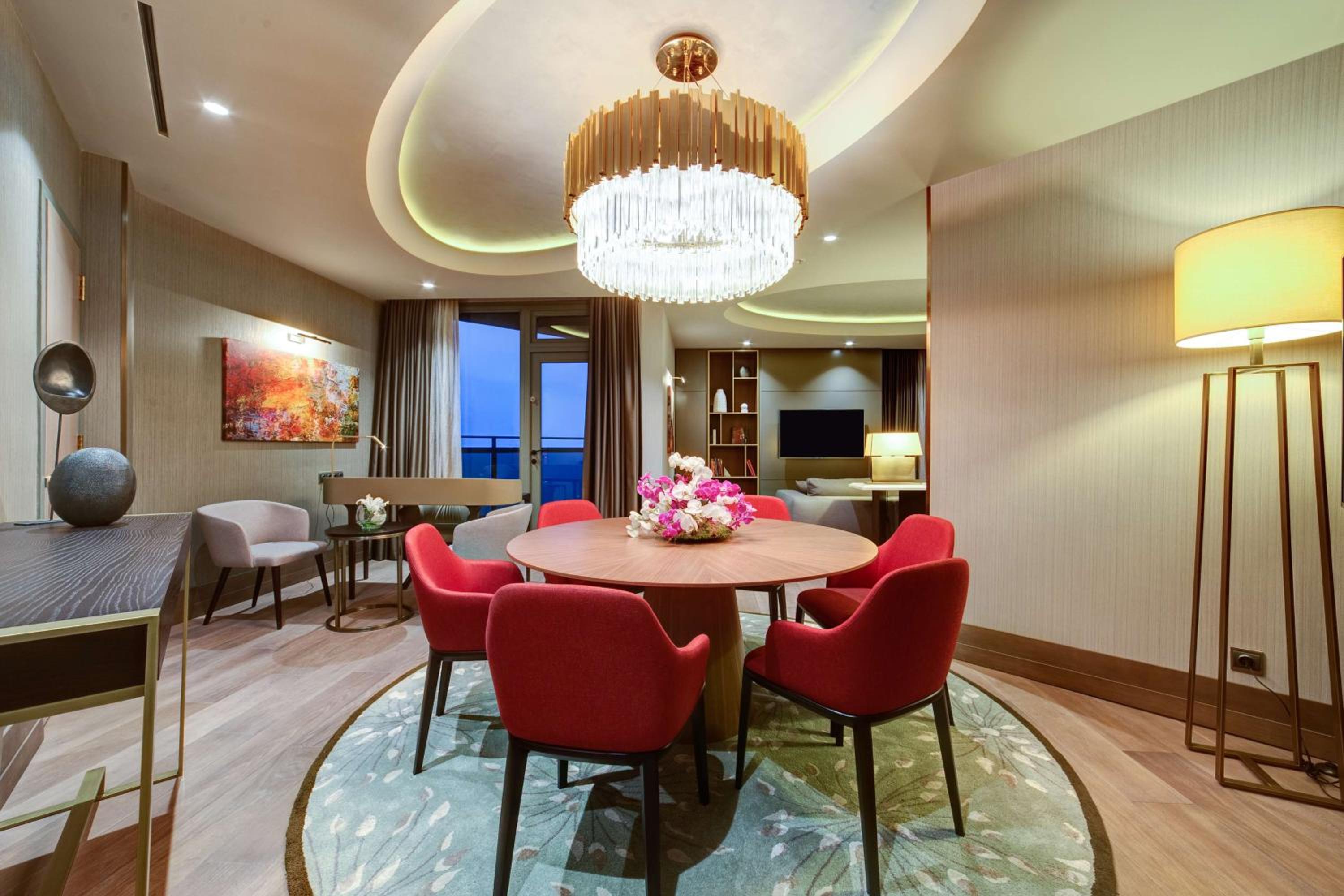 Mersin HiltonSA - Image 44