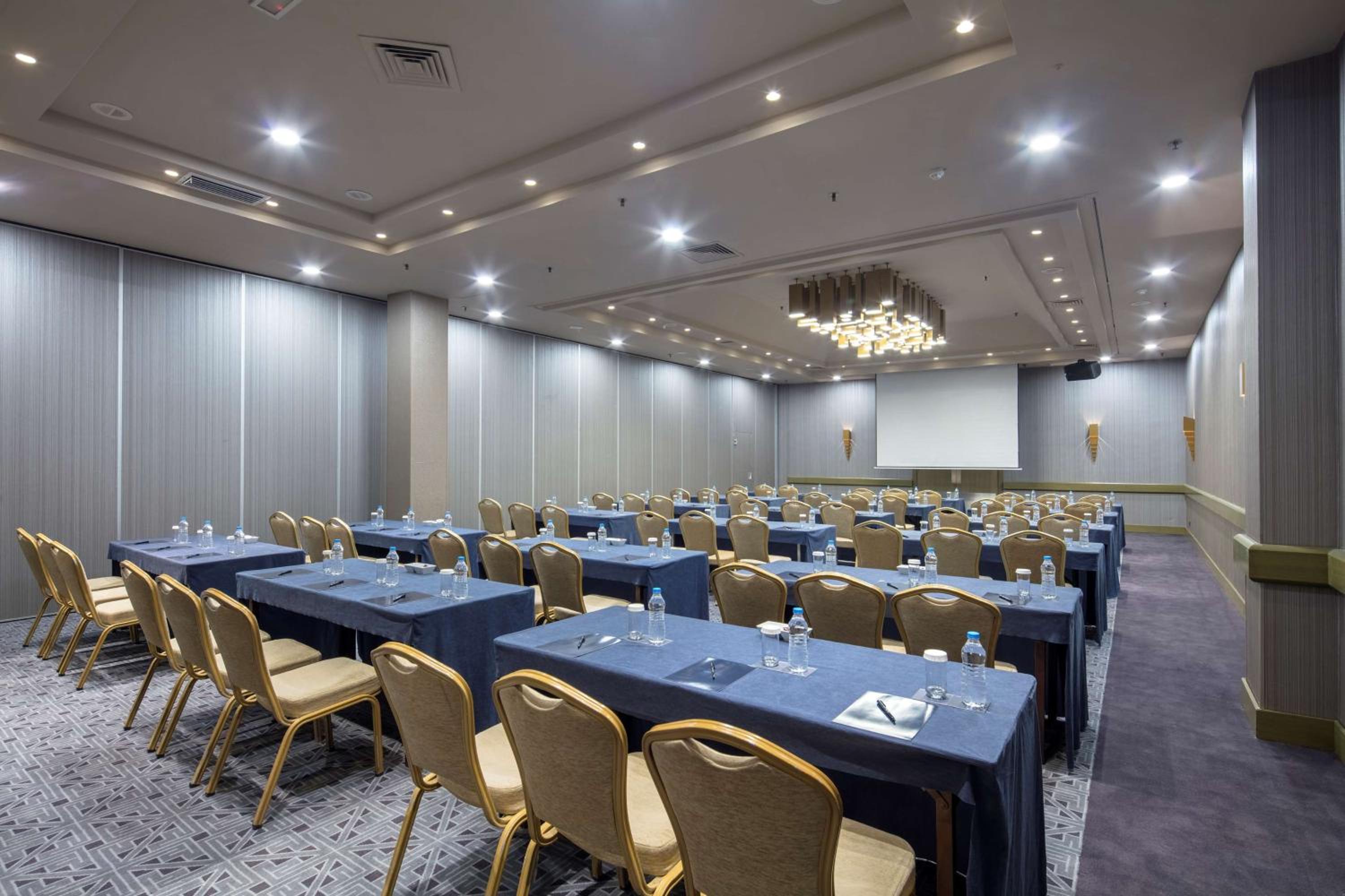 Mersin HiltonSA - Image 74