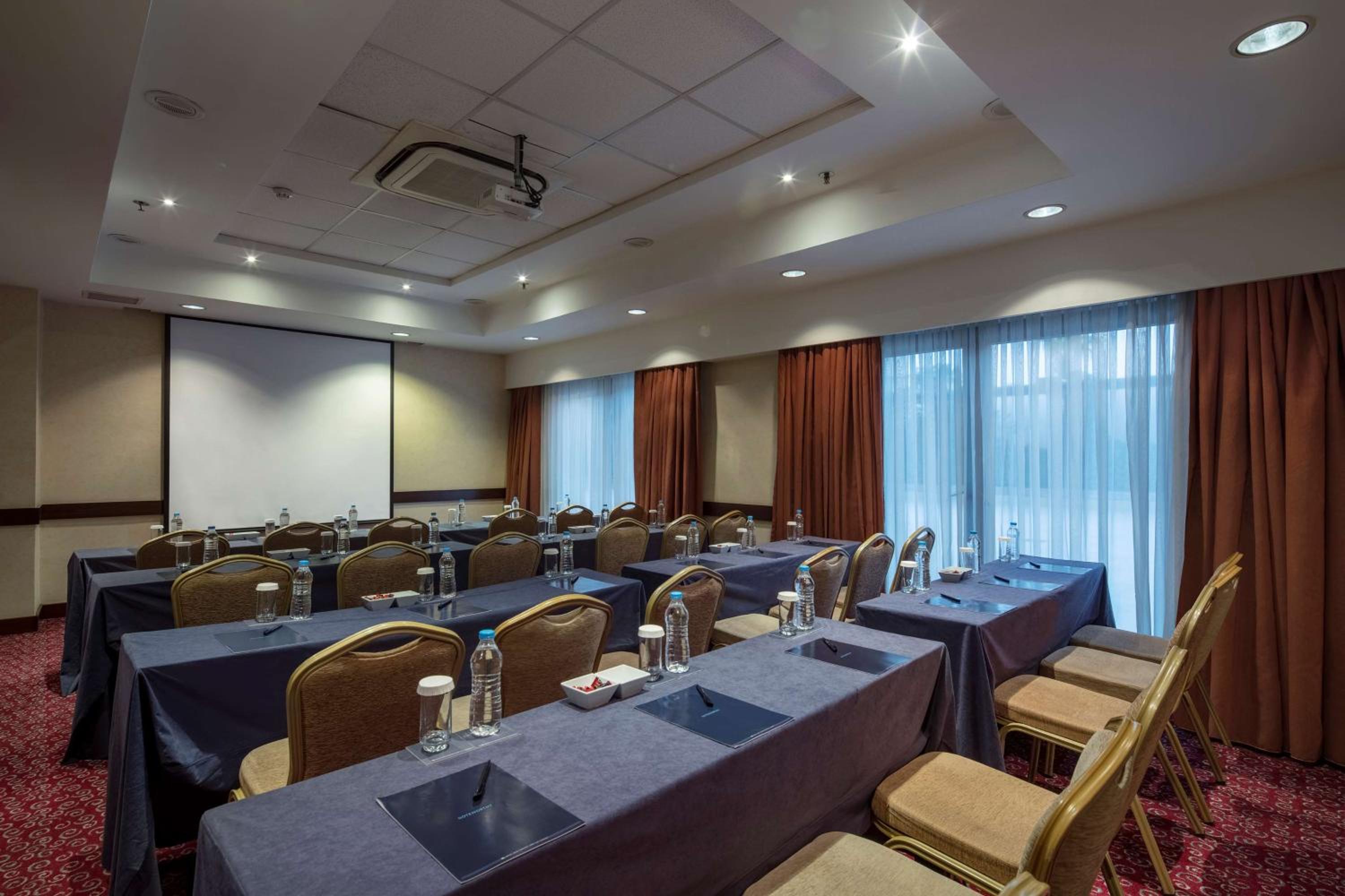 Mersin HiltonSA - Image 77