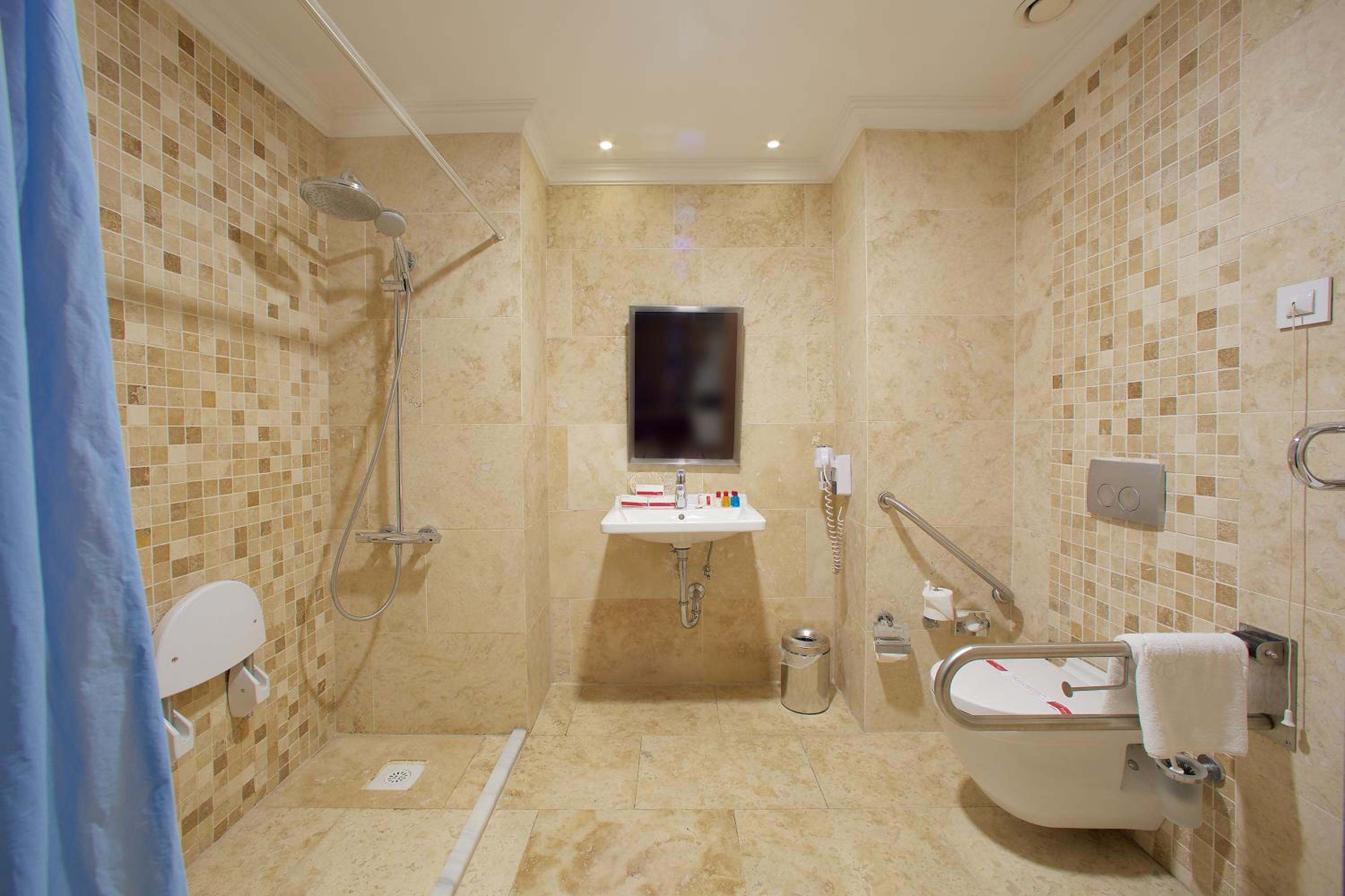 Ramada Otel & Suites by Wyndham İstanbul Merter - Image 193