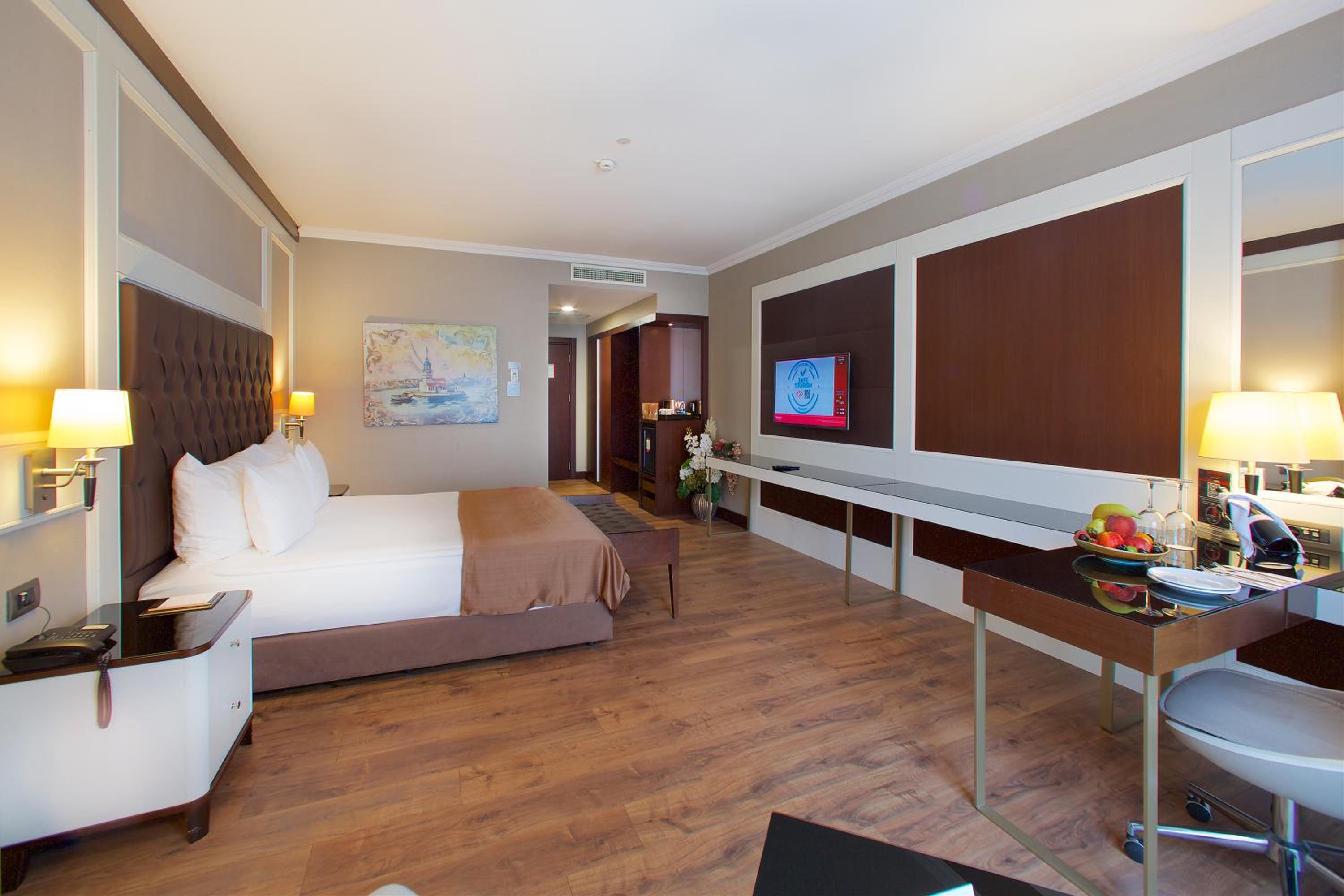 Ramada Otel & Suites by Wyndham İstanbul Merter - Image 23