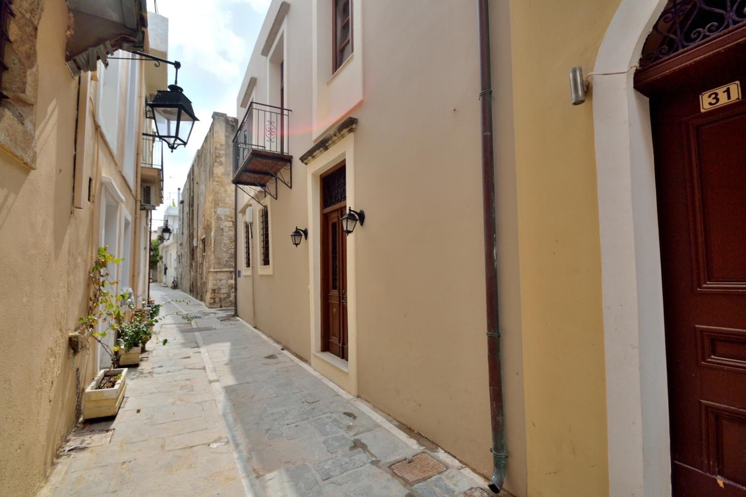 Hotel Katrina House - Image 1