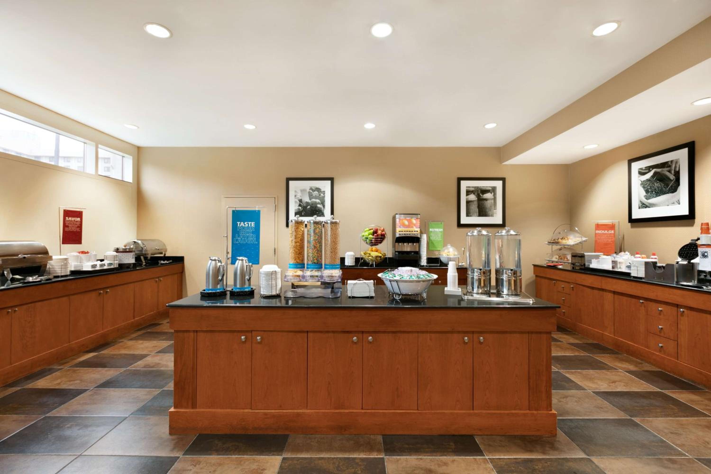 Hampton Inn New York - LaGuardia Airport - Property Image 23