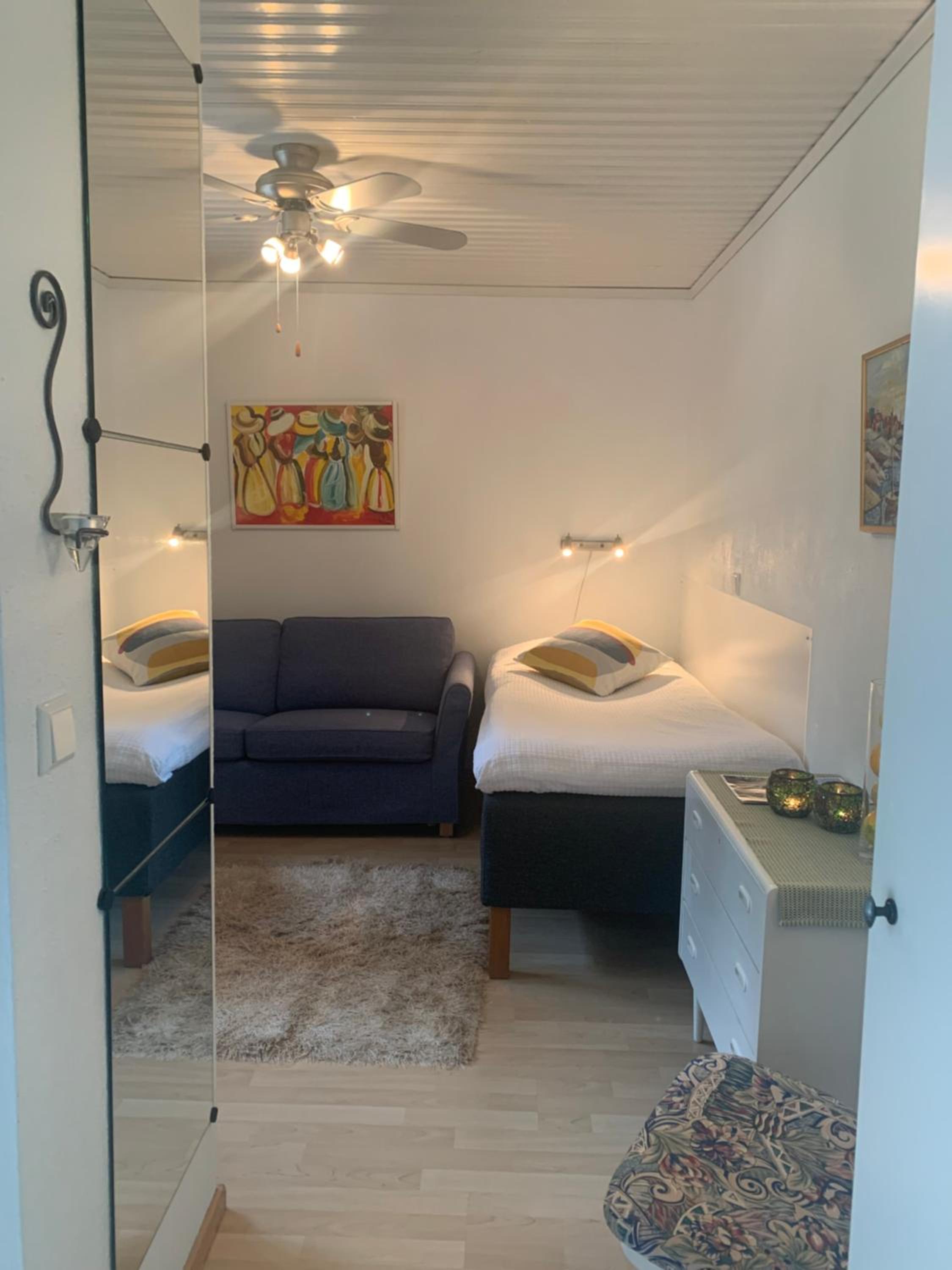Mysigt boende i Åhus med egen ingång, terass, wifi, tvättmaskin & parkering! view 3