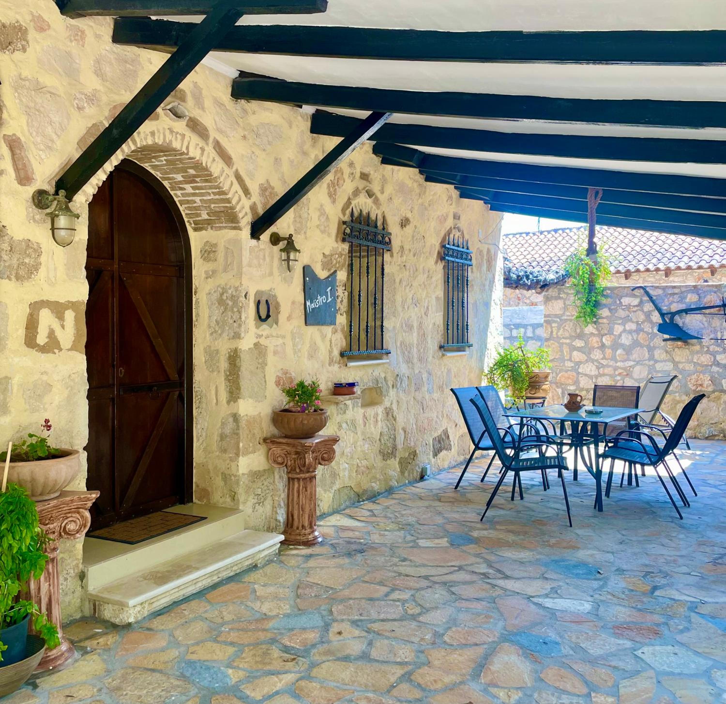 Windy Inns ( Maistros I ) view 4