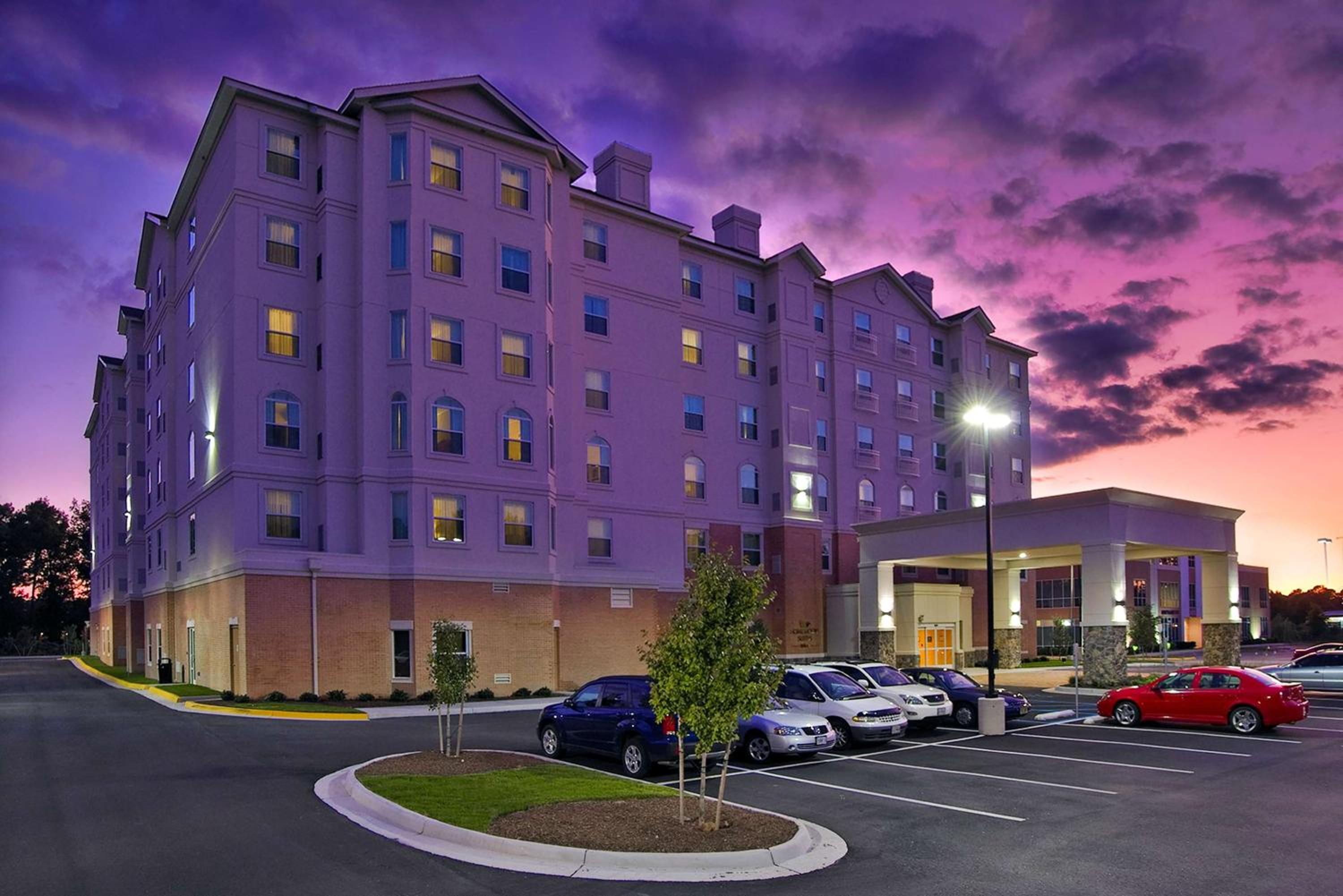 Hotel Homewood Suites by Hilton Virginia Beach - Image 1