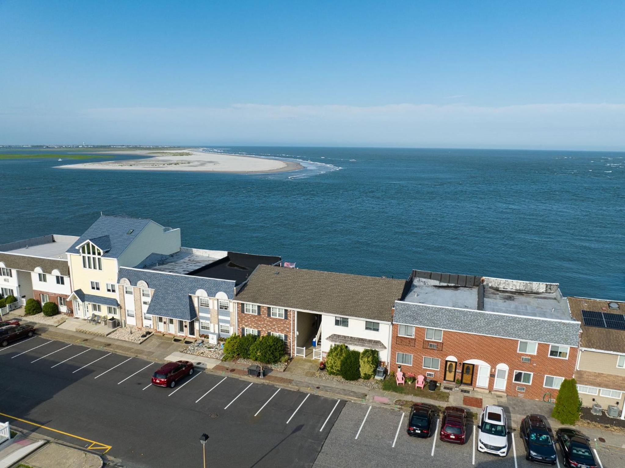 Anglesea Stunner Waterfront Relax to Surf Sounds