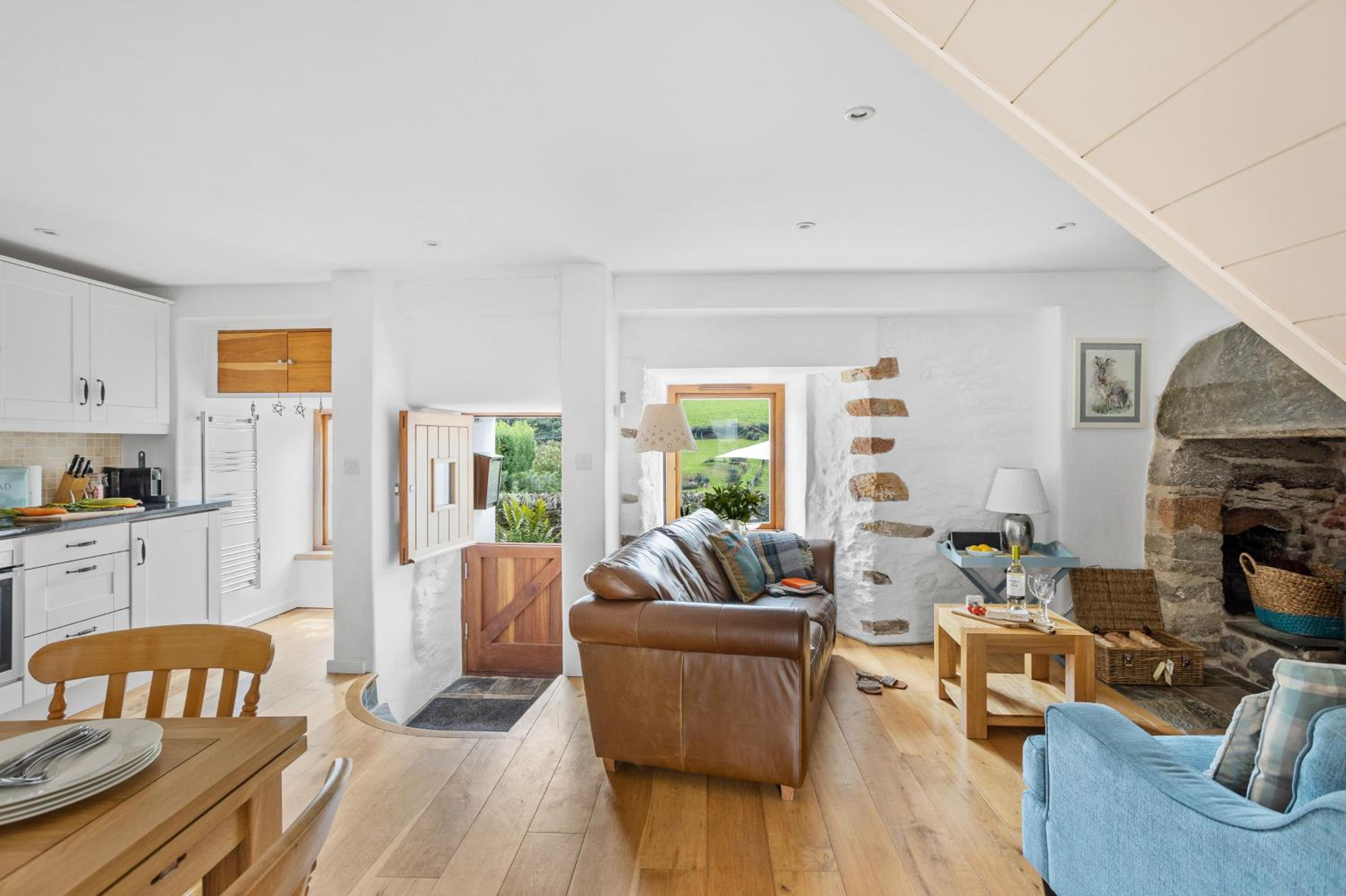 Middle Cottage - Tranquil cottage ideal for walkers view 5