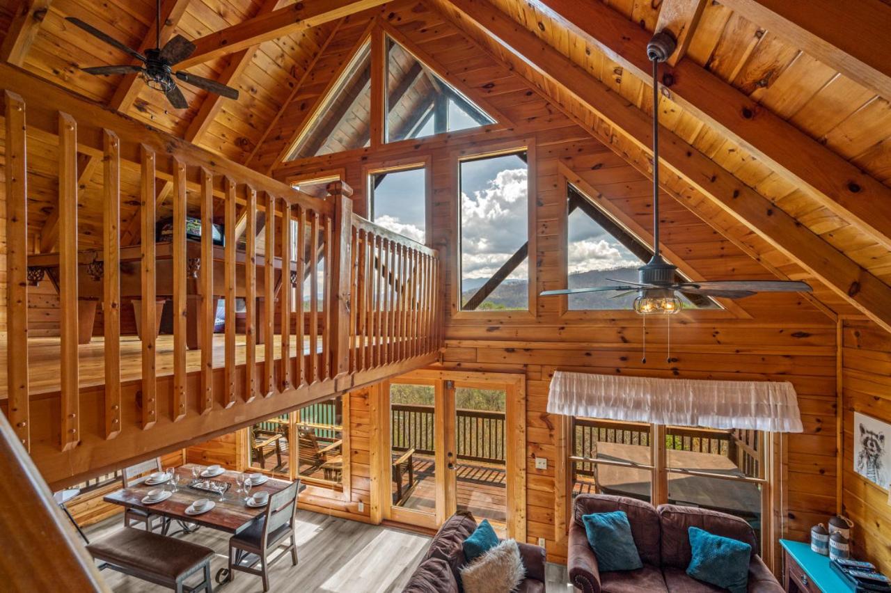 Million Dollar View - Games, Hot tub & Movie Theater! view 5