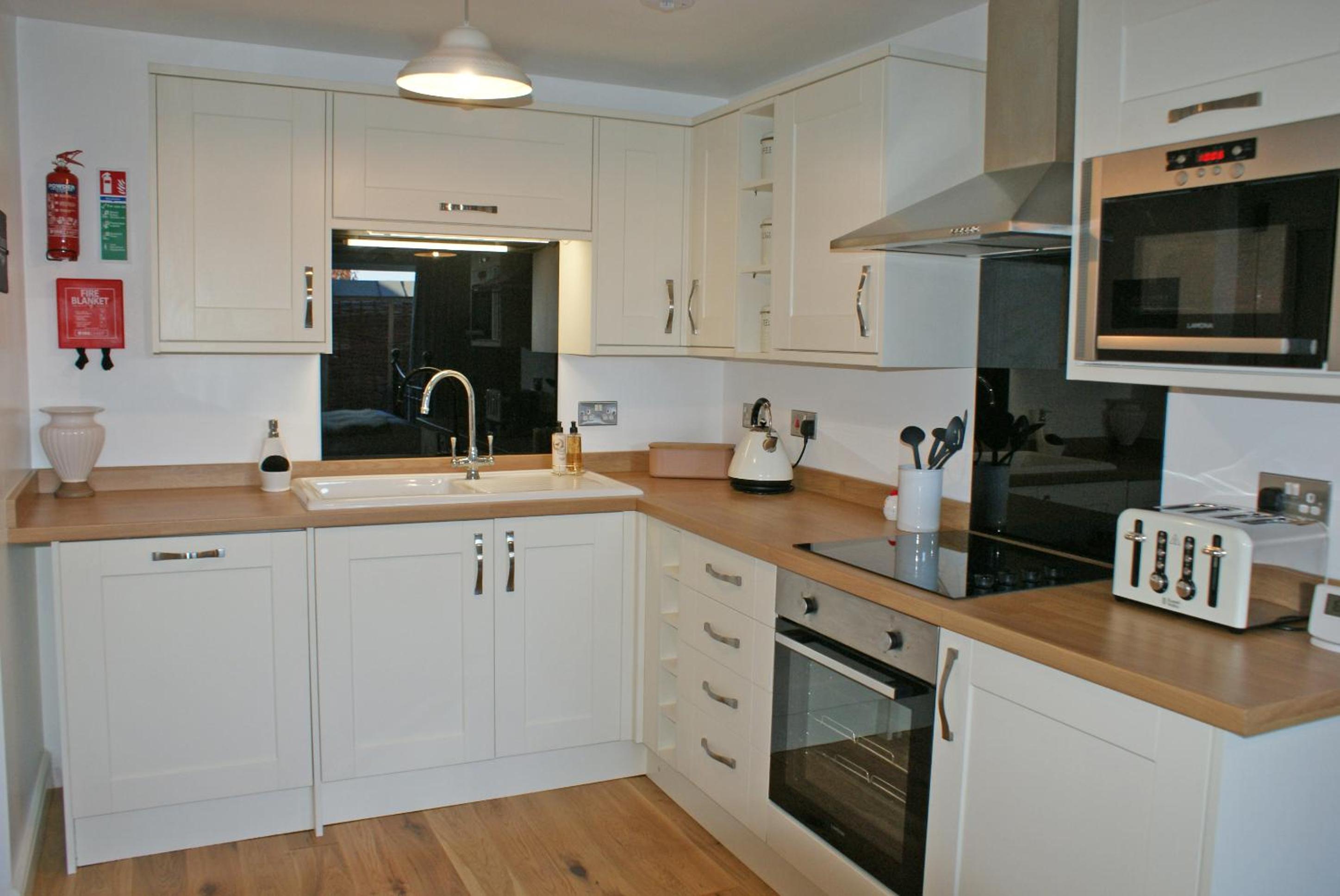 Photo 12