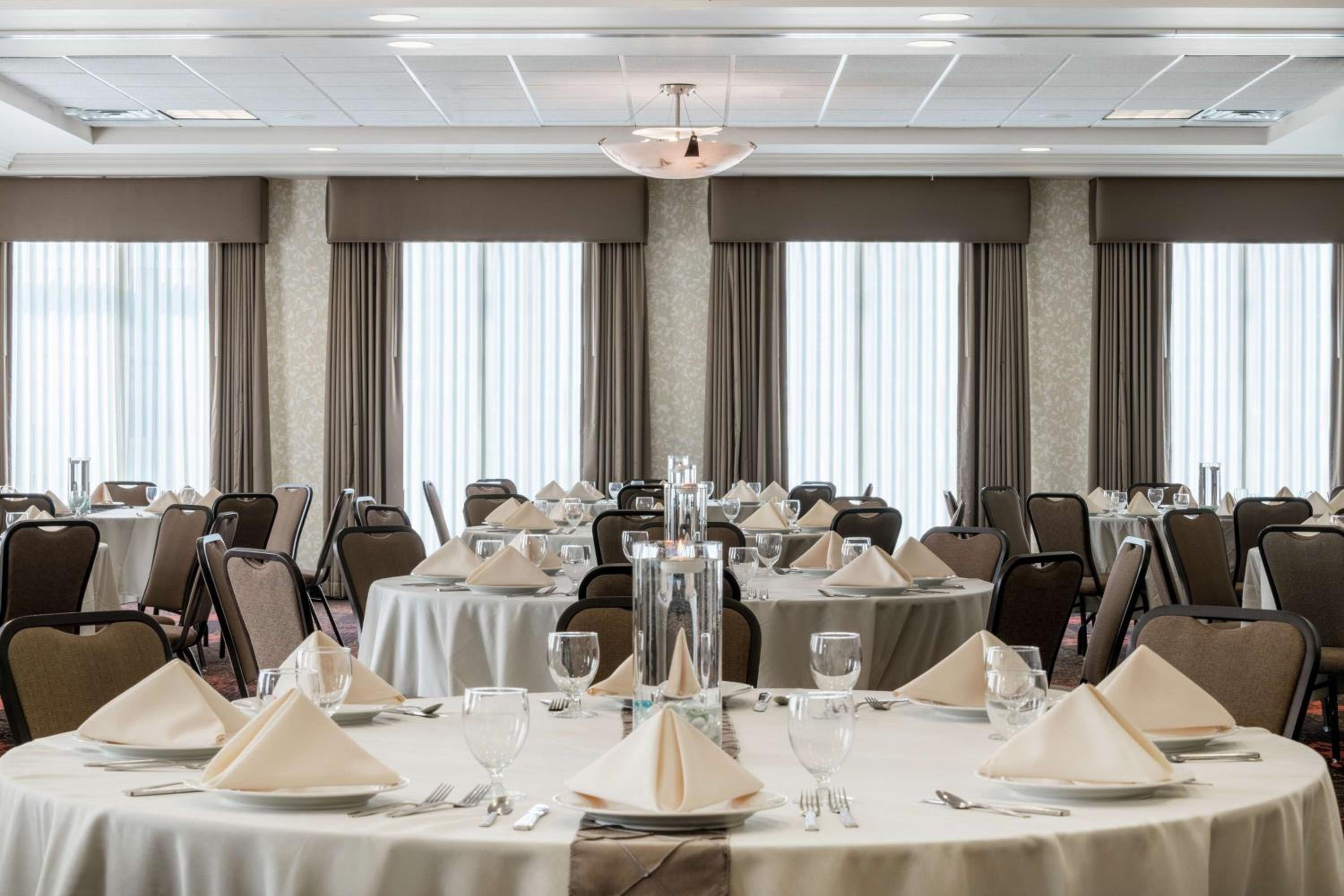 Hilton Garden Inn Valley Forge/Oaks - Property Image 27