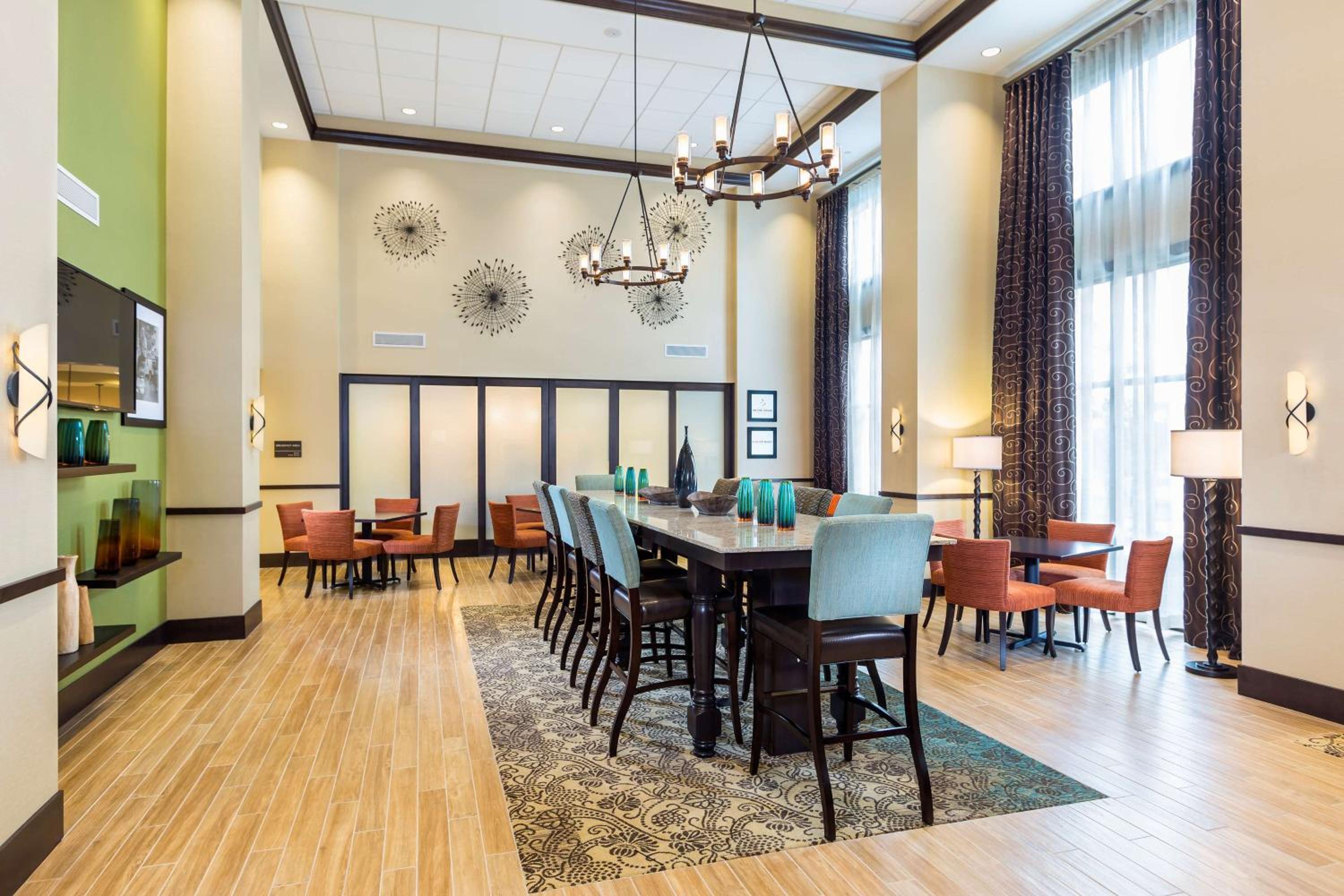 Hampton Inn  Suites Philadelphia Montgomeryville - Property Image 1
