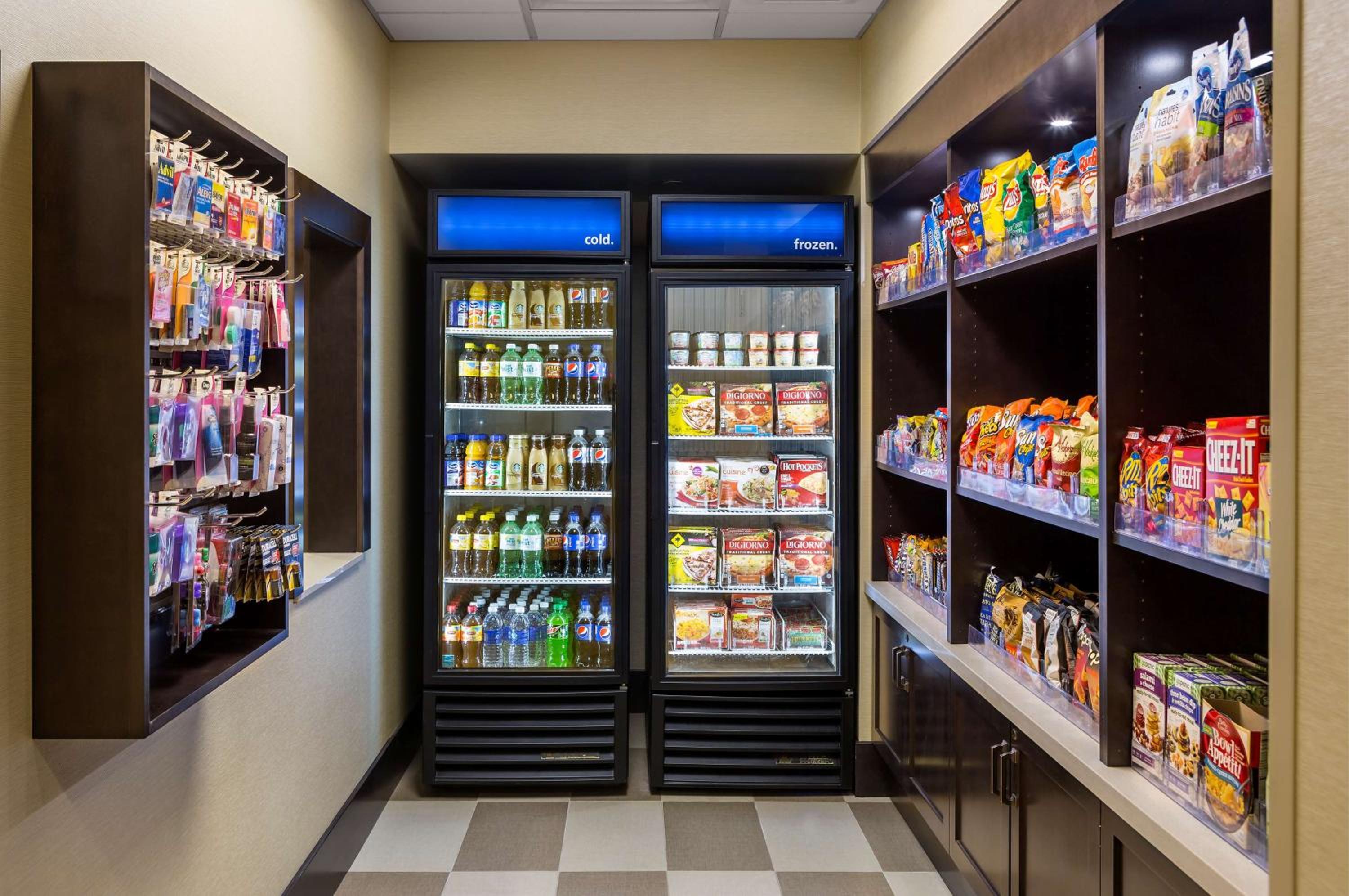 Philadelphia Vacations - Hampton Inn  Suites Philadelphia Montgomeryville - Property Image 4