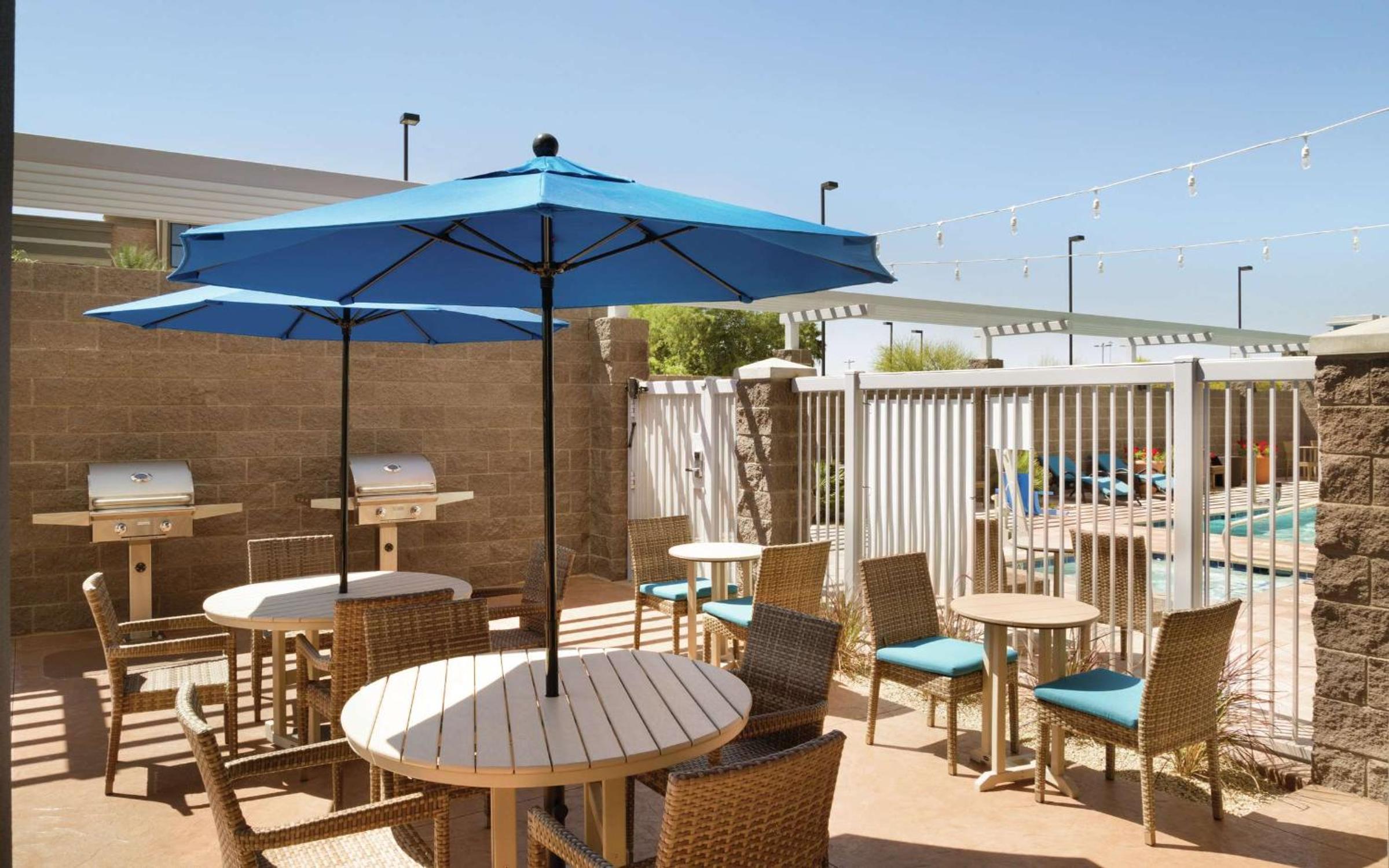 Phoenix Vacations - Home2 Suites By Hilton Glendale Westgate - Property Image 1
