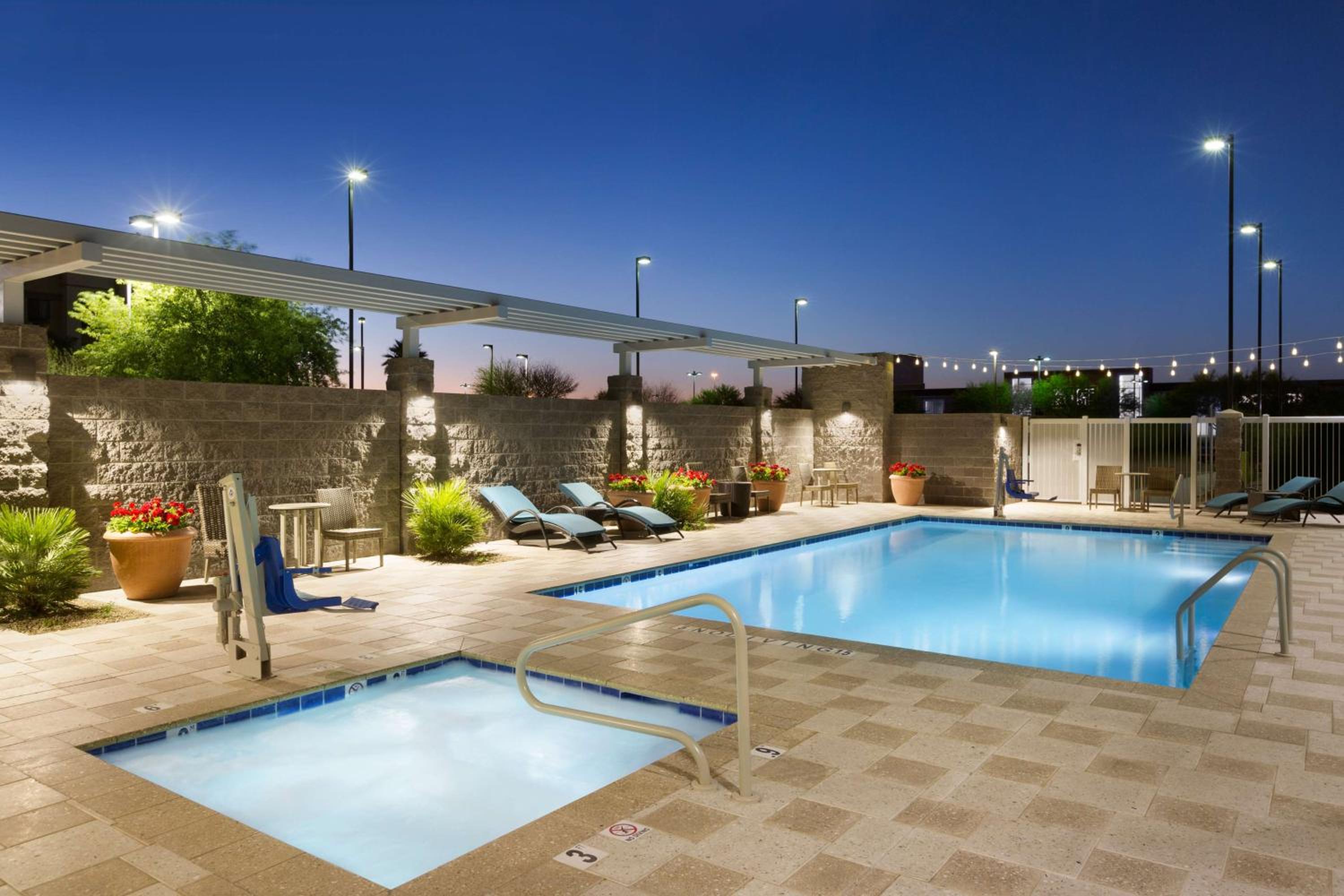 Phoenix Vacations - Home2 Suites By Hilton Glendale Westgate - Property Image 5