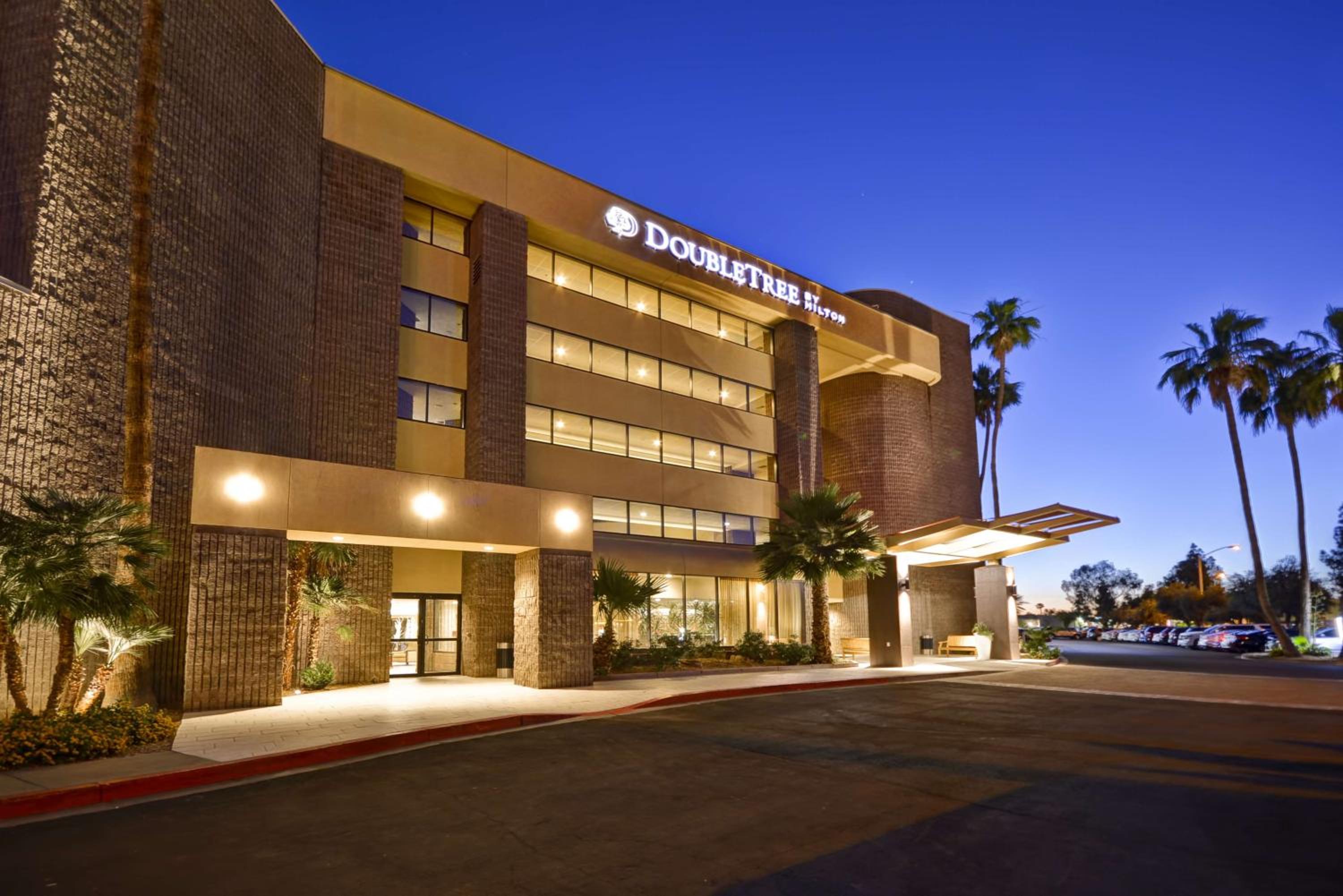Hotel DoubleTree by Hilton Phoenix North - Image 1