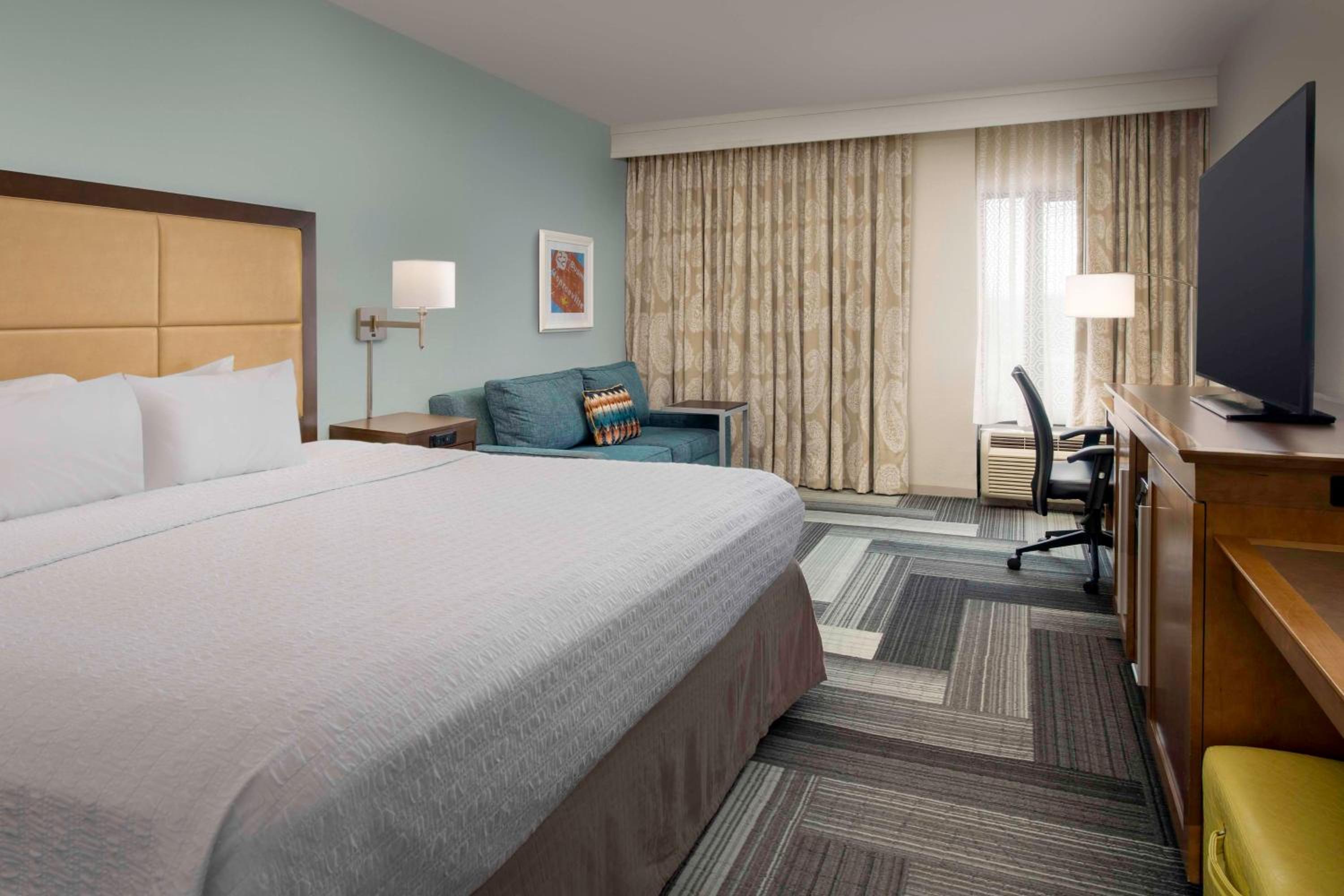 Pittsburgh Vacations - Hampton Inn Pittsburgh-Monroeville - Property Image 2