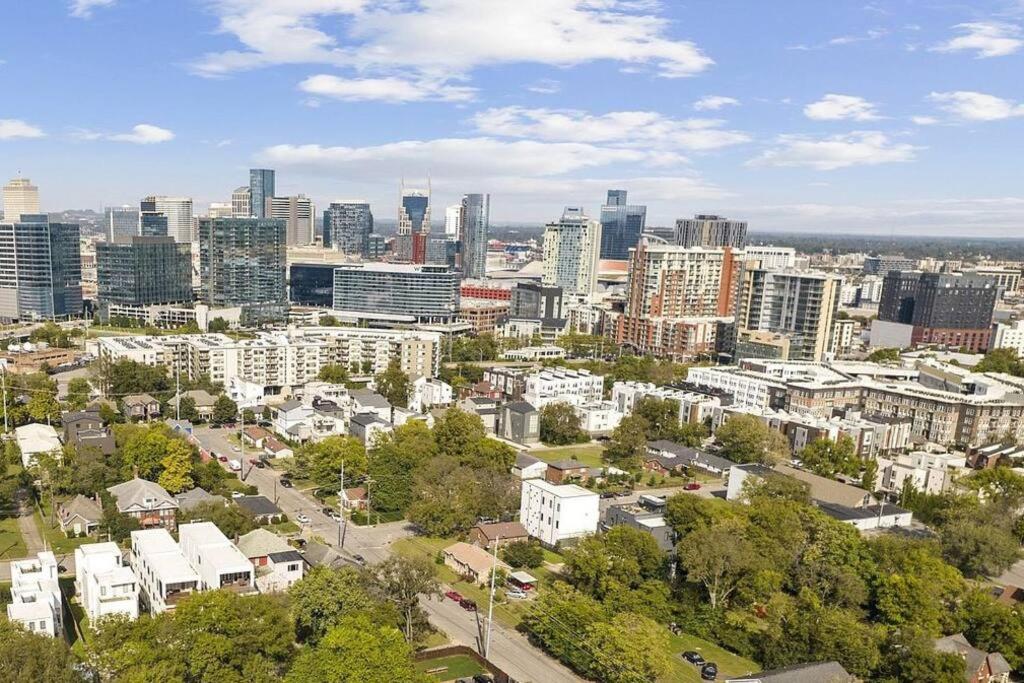 Downtown Nashville & Skyline Views view 4