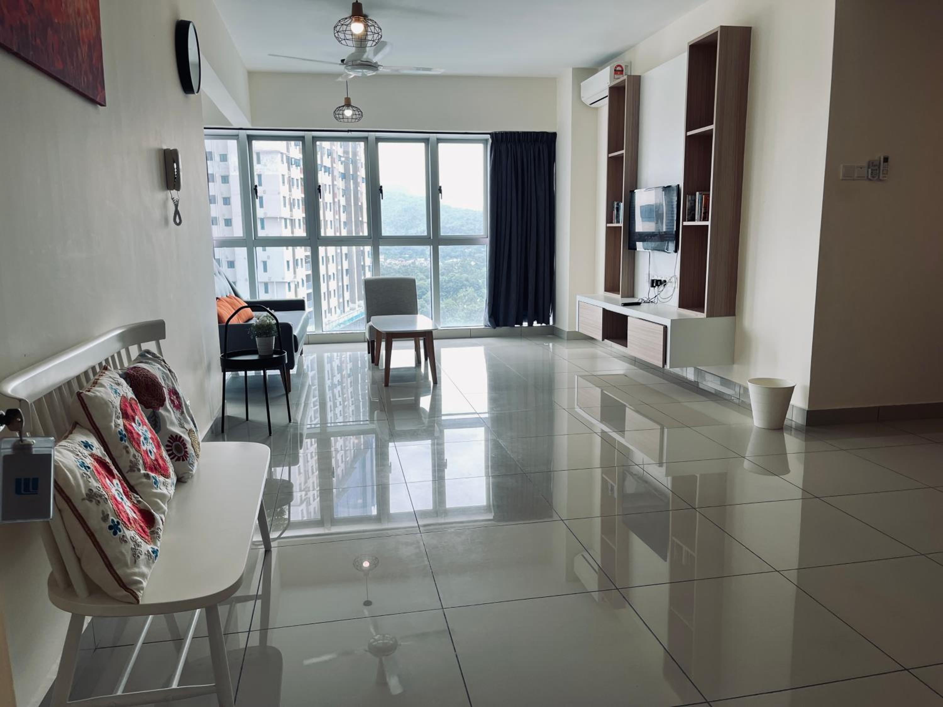 2 bedrooms with balcony@ saville cheras photo 3