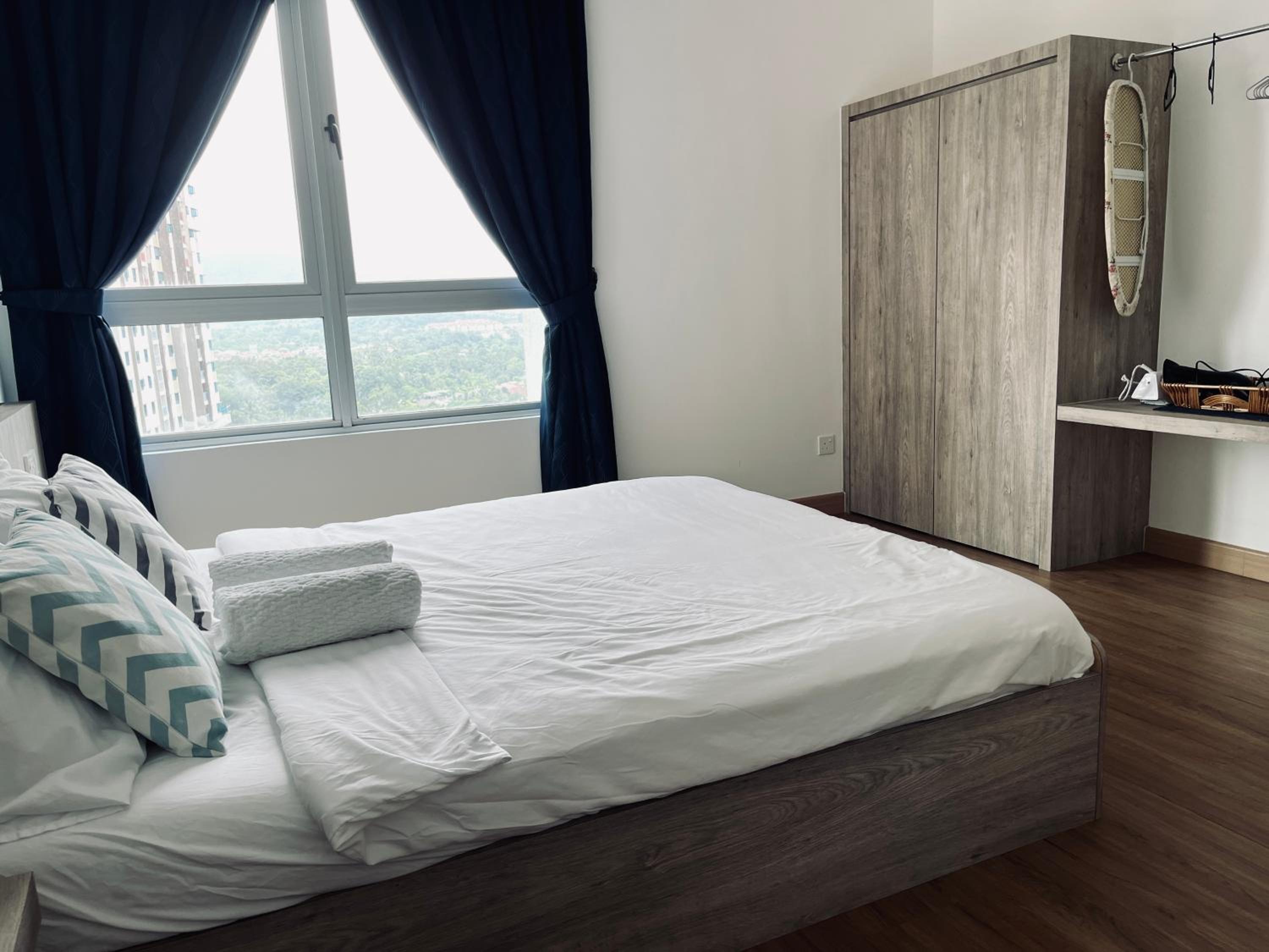 2 bedrooms with balcony@ saville cheras photo 5