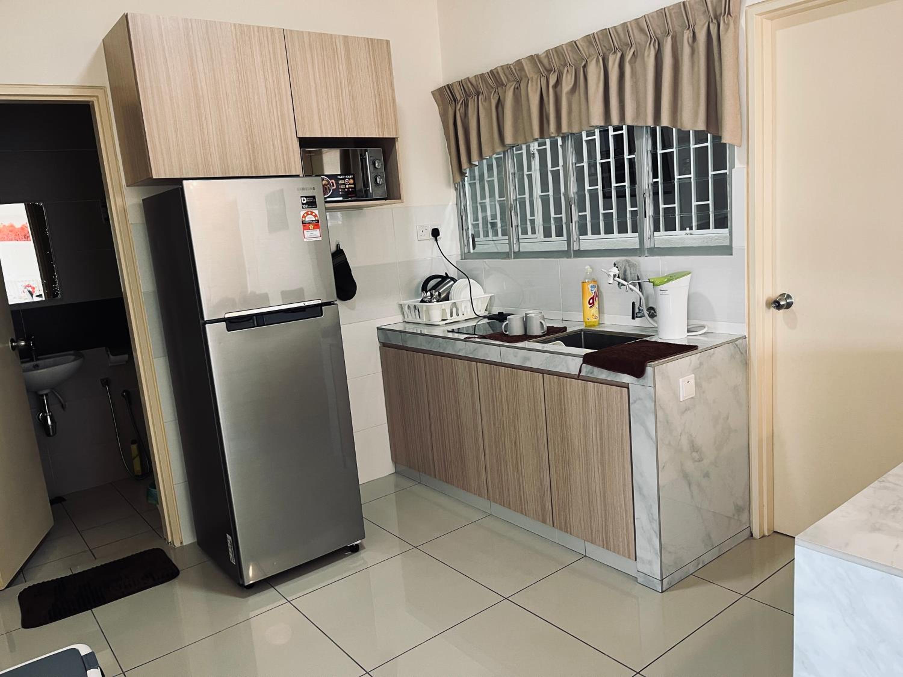 2 bedrooms with balcony@ saville cheras photo 6