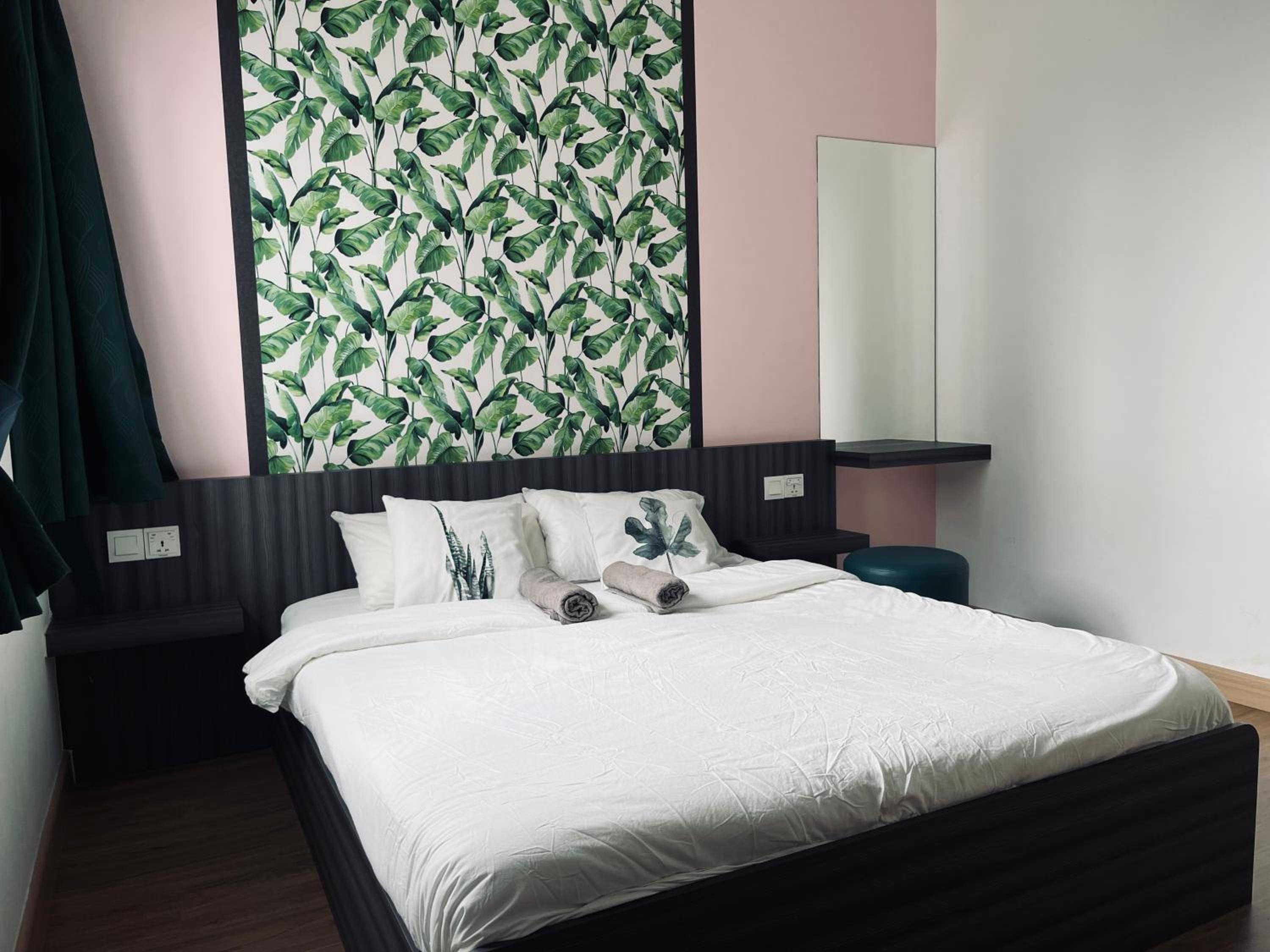 2 bedrooms with balcony@ saville cheras photo 7
