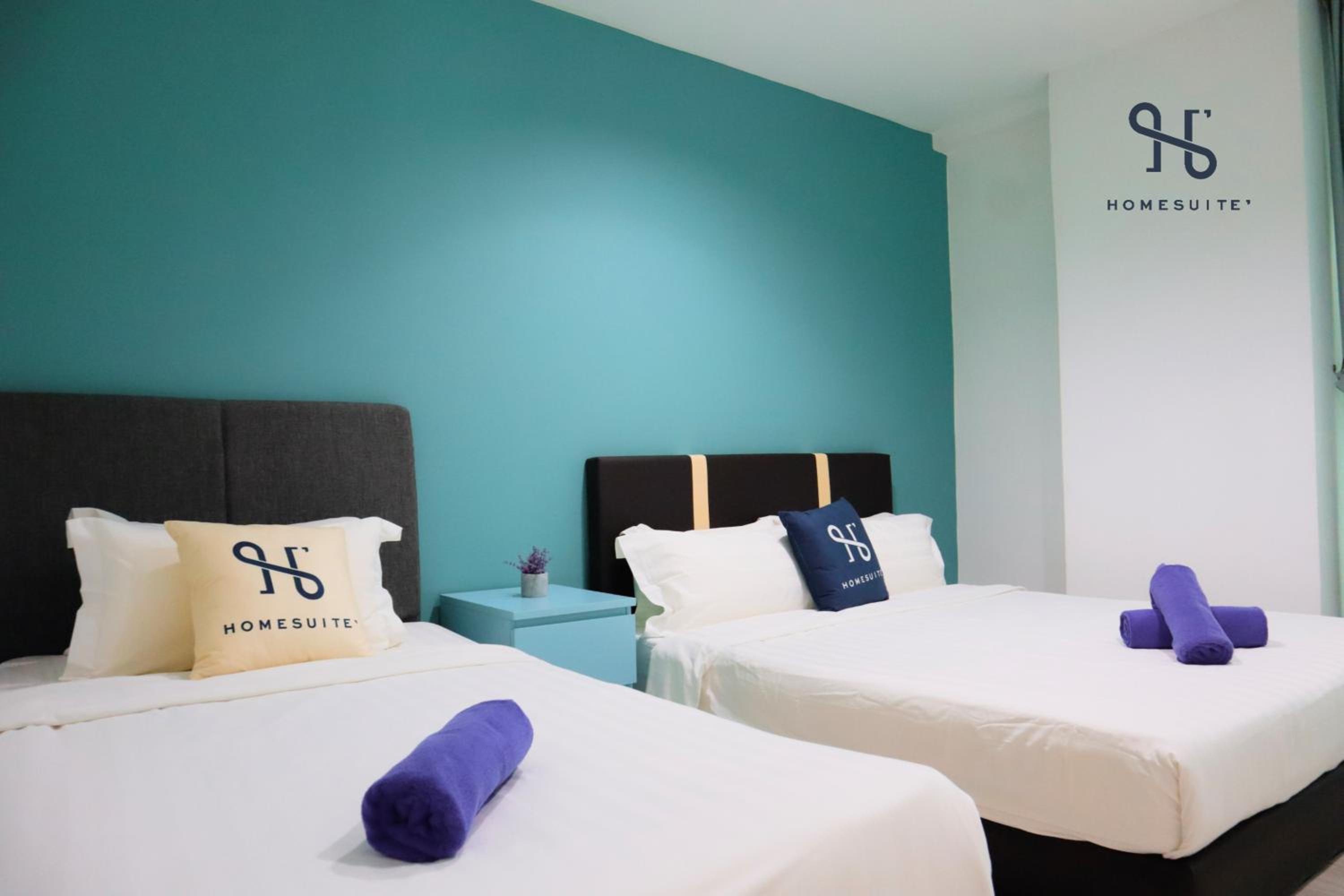 Homesuite' Home at Sutera Avenue