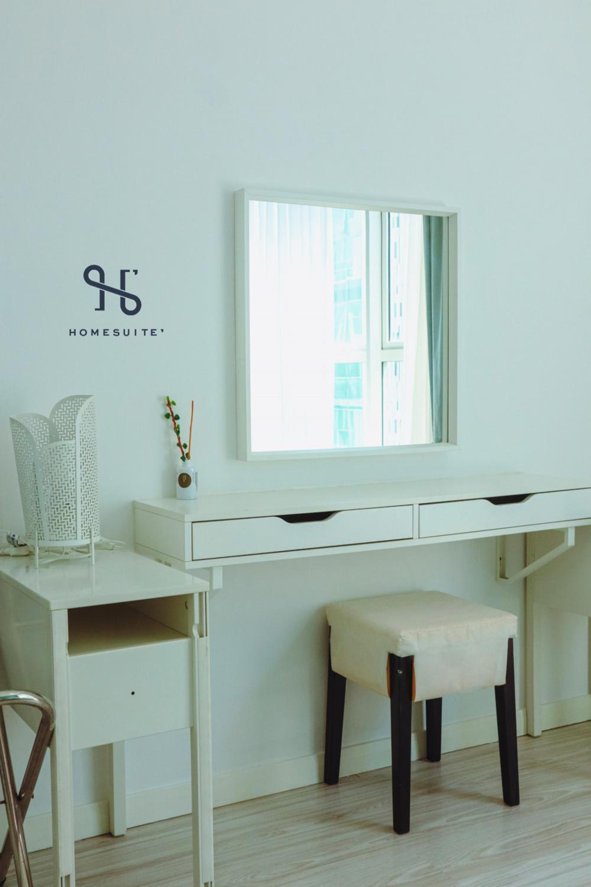 Homesuite' Home at Sutera Avenue