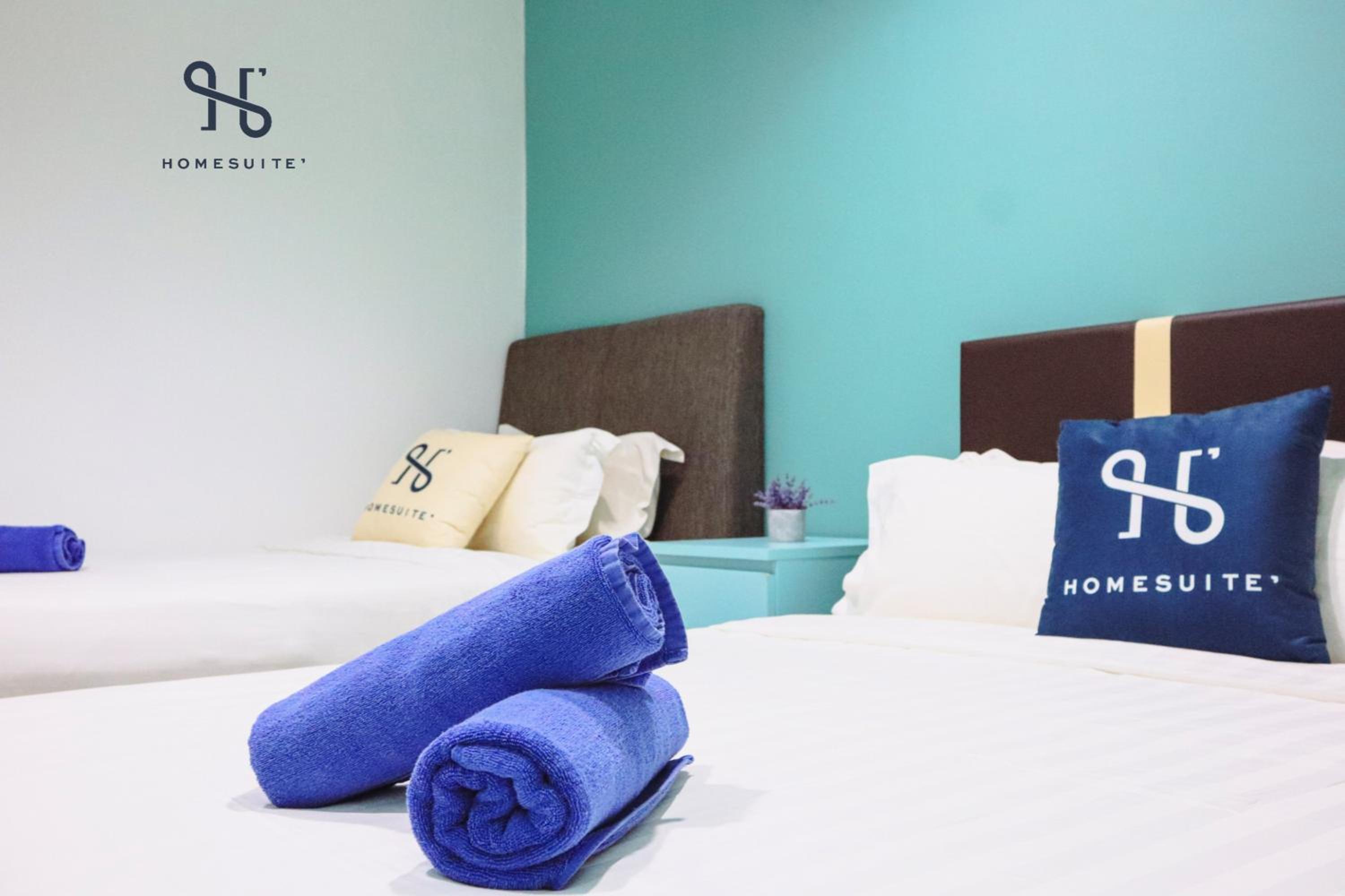 Homesuite' Home at Sutera Avenue