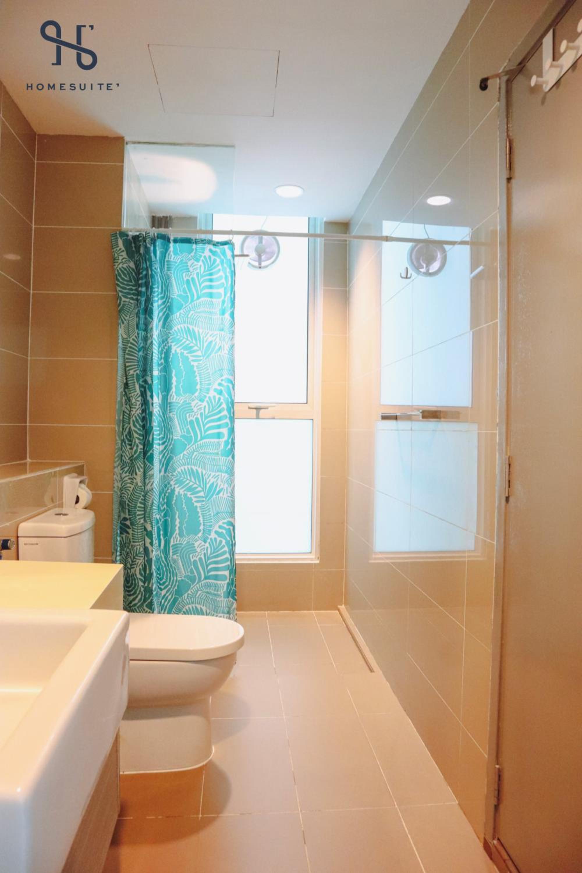 Homesuite' Home at Sutera Avenue
