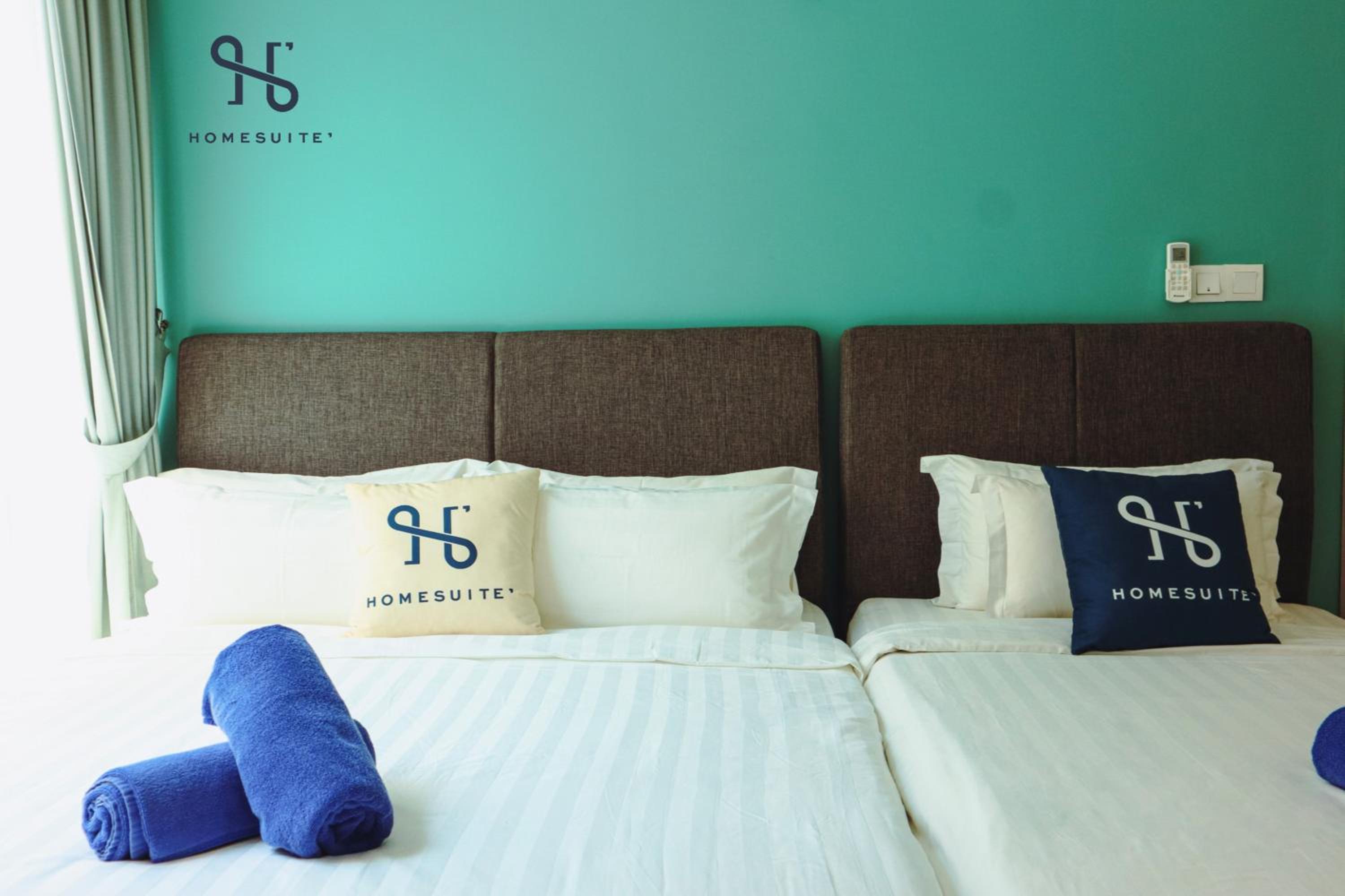 Homesuite' Home at Sutera Avenue